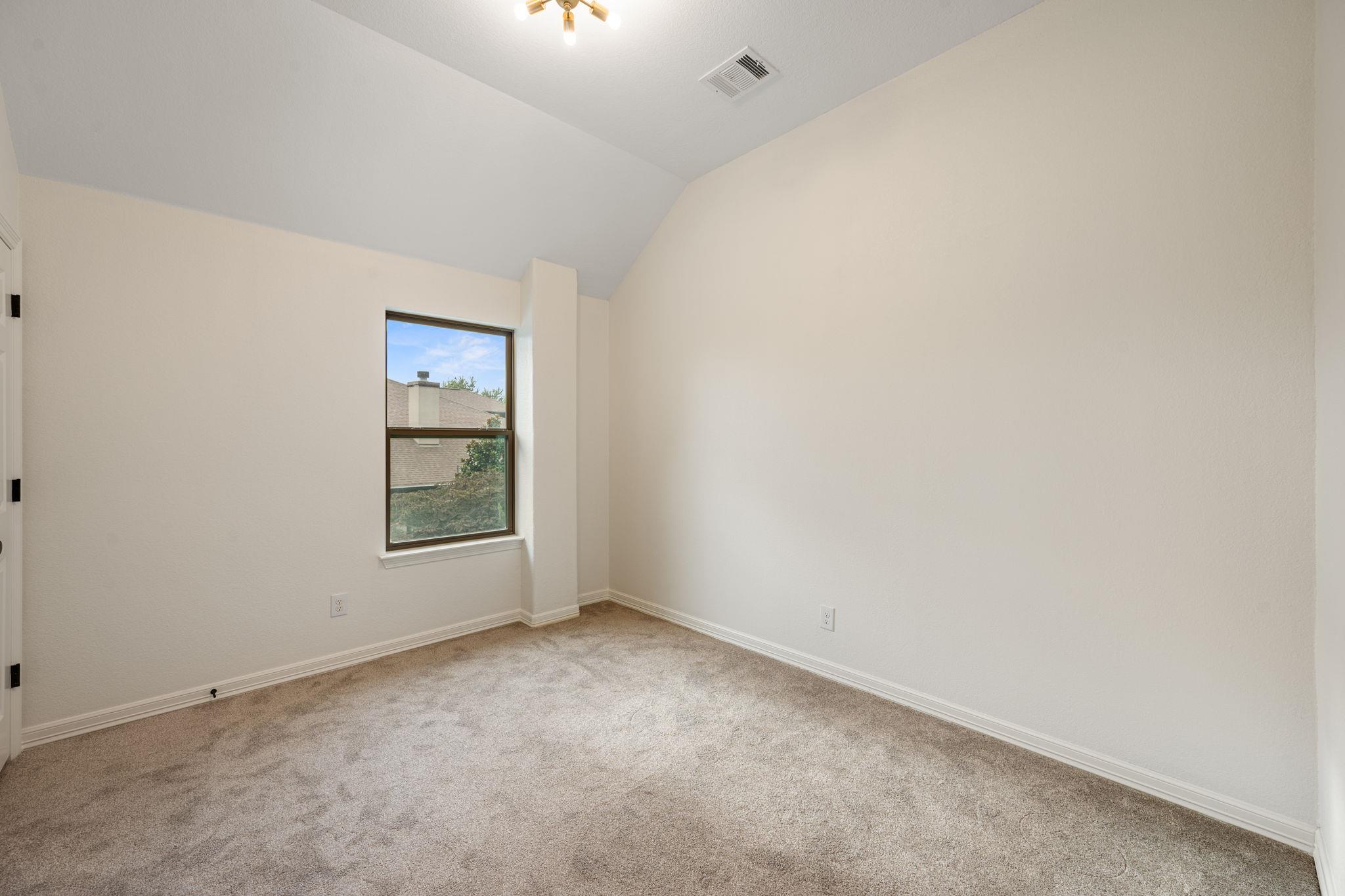 2201 Quarry Loop Property Photo 31
