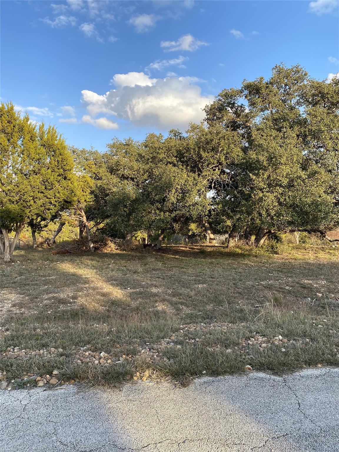1033 Bluewater Pl Property Photo 4