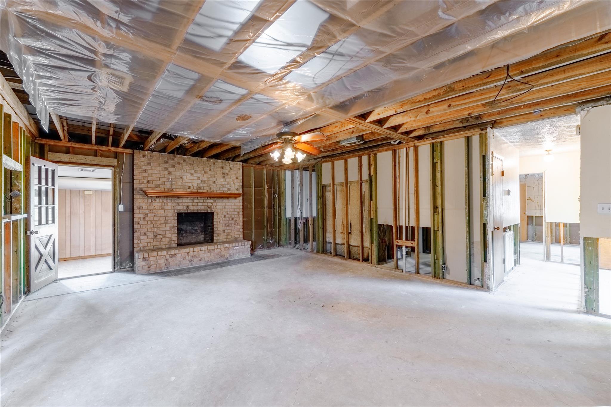 2173 County Road 434 Loop Property Photo 9