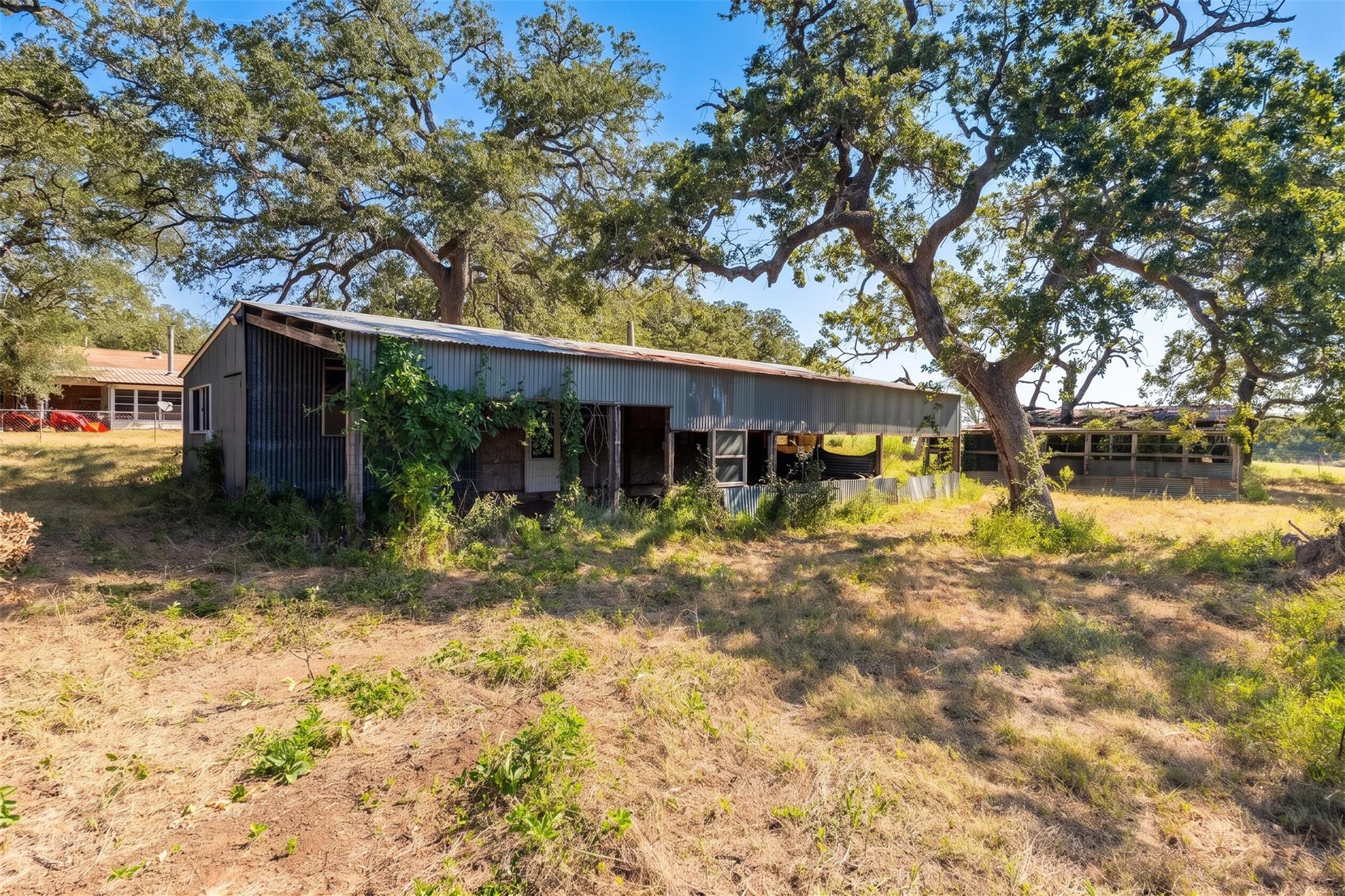 2173 County Road 434 Loop Property Photo 21