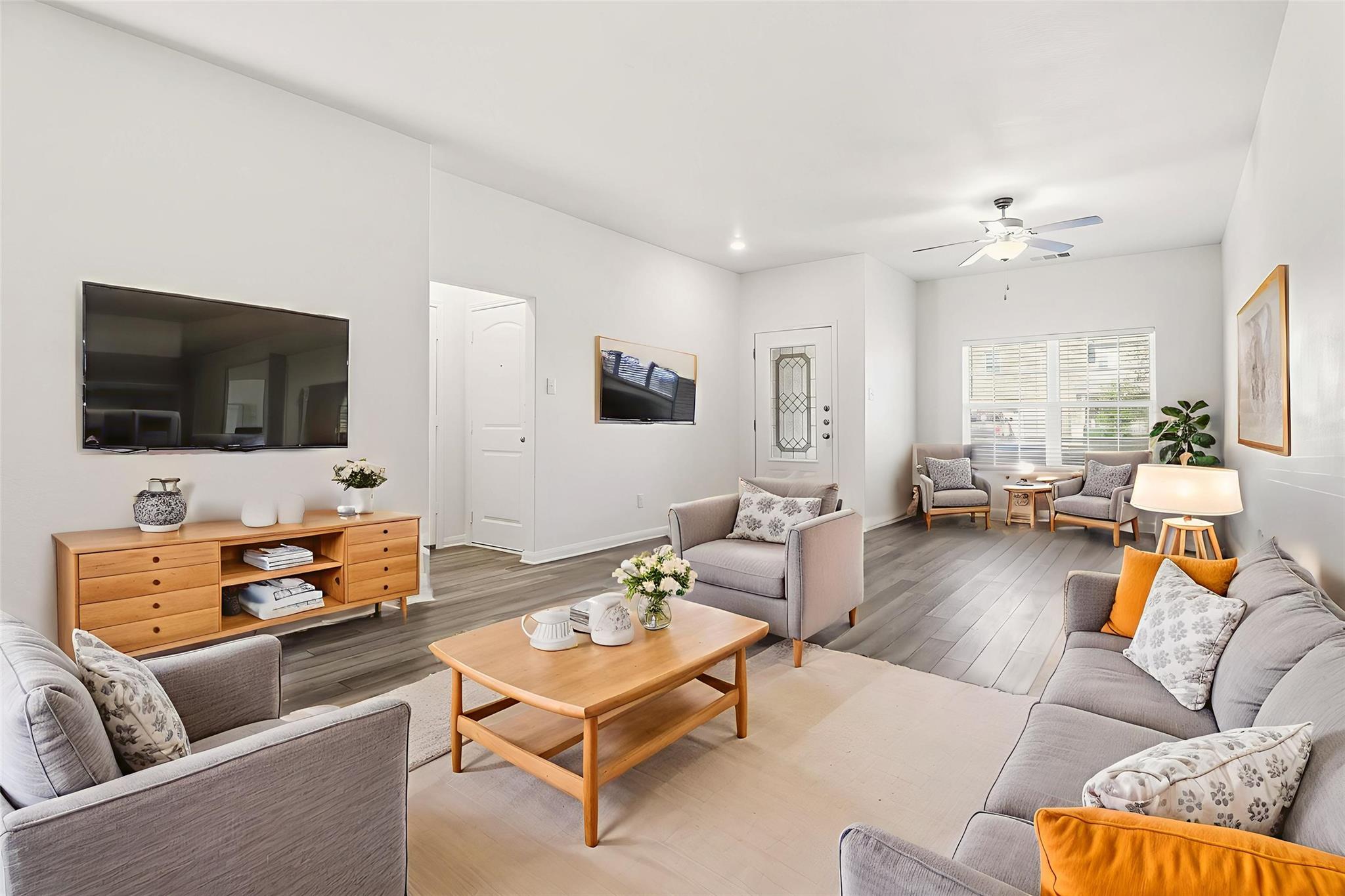 1283 Treeta Trl Property Photo 4