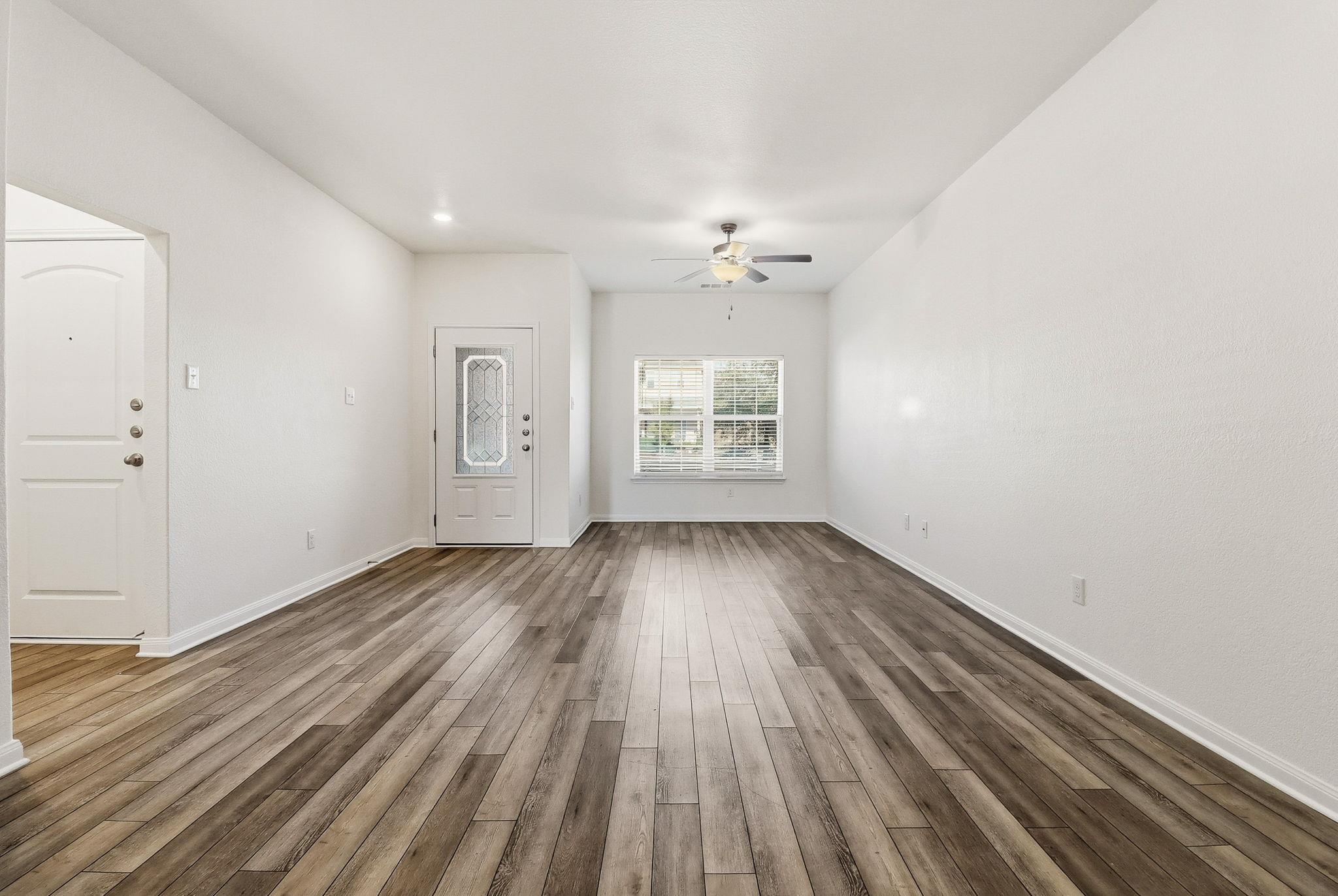 1283 Treeta Trl Property Photo 9