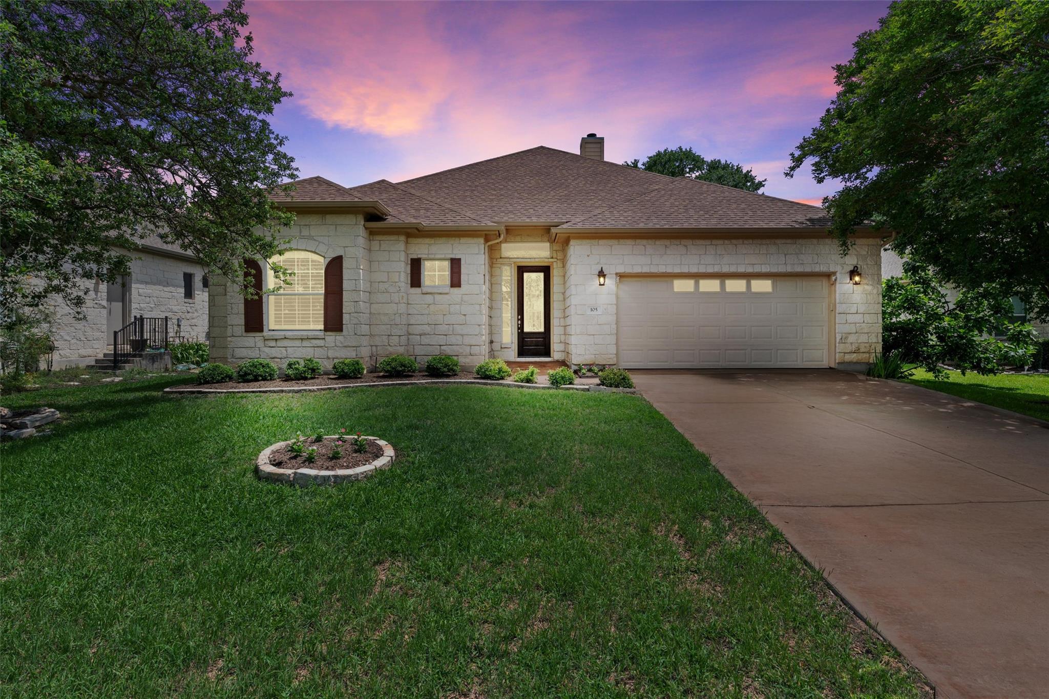 105 Longhorn Cavern Cv Property Photo