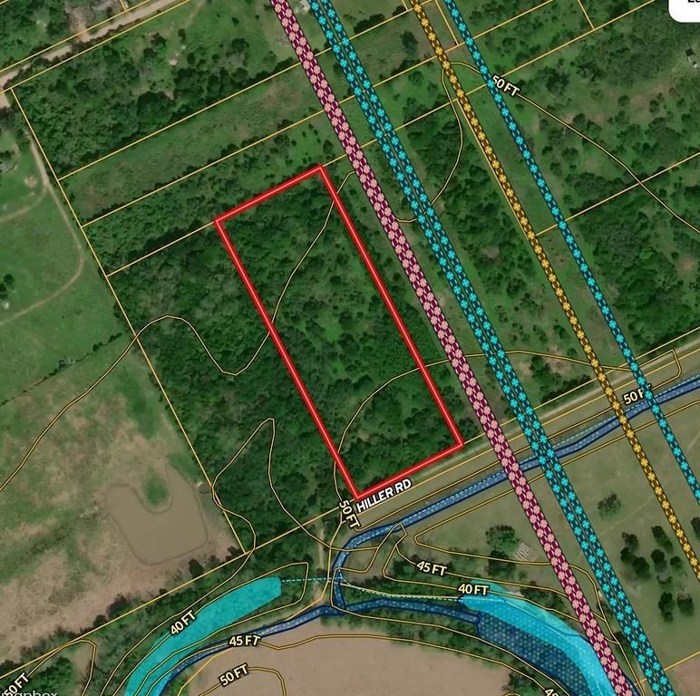 250 Hiller Rd Property Photo 1