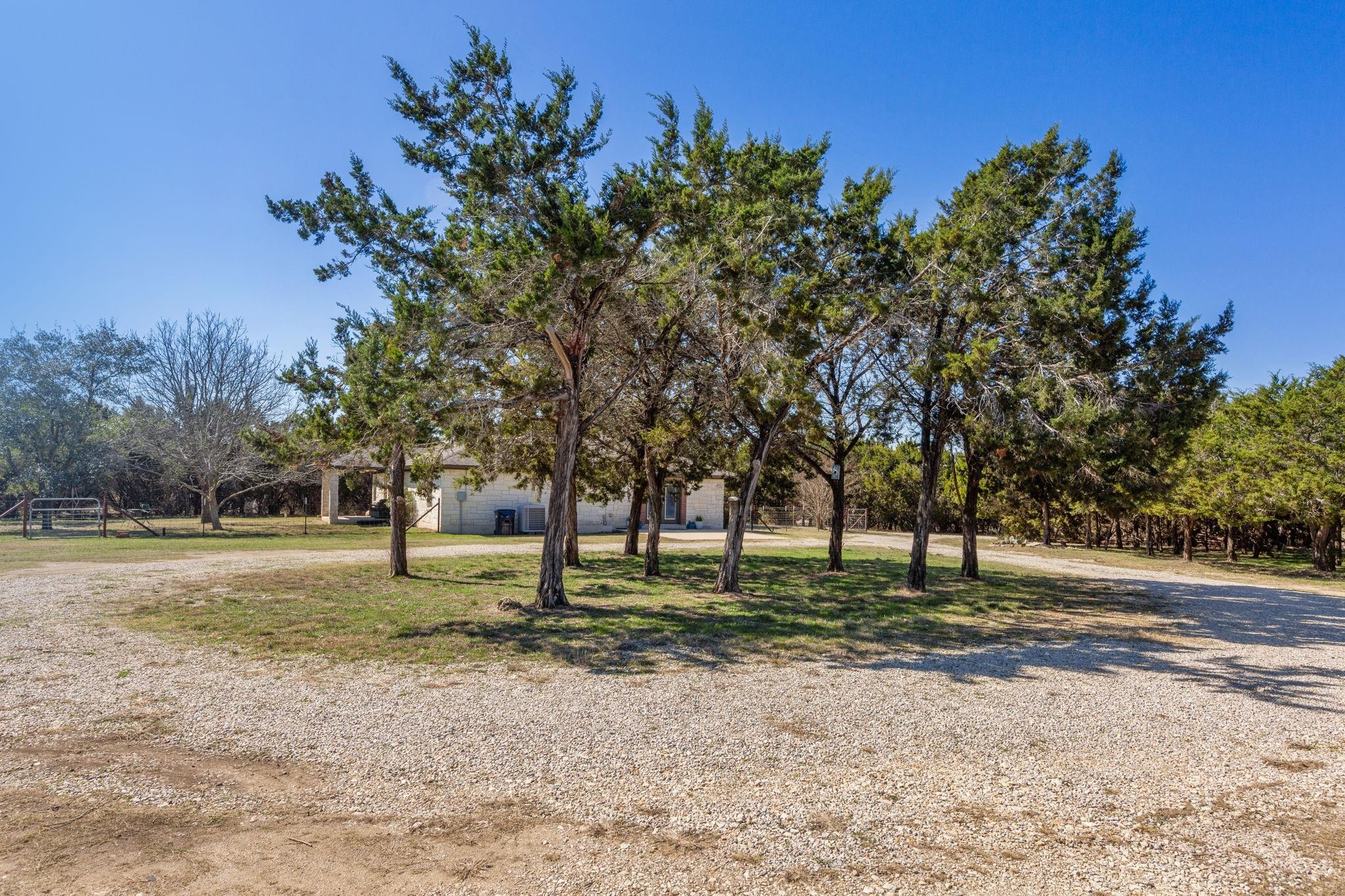 129 Deer Trl Property Photo 5