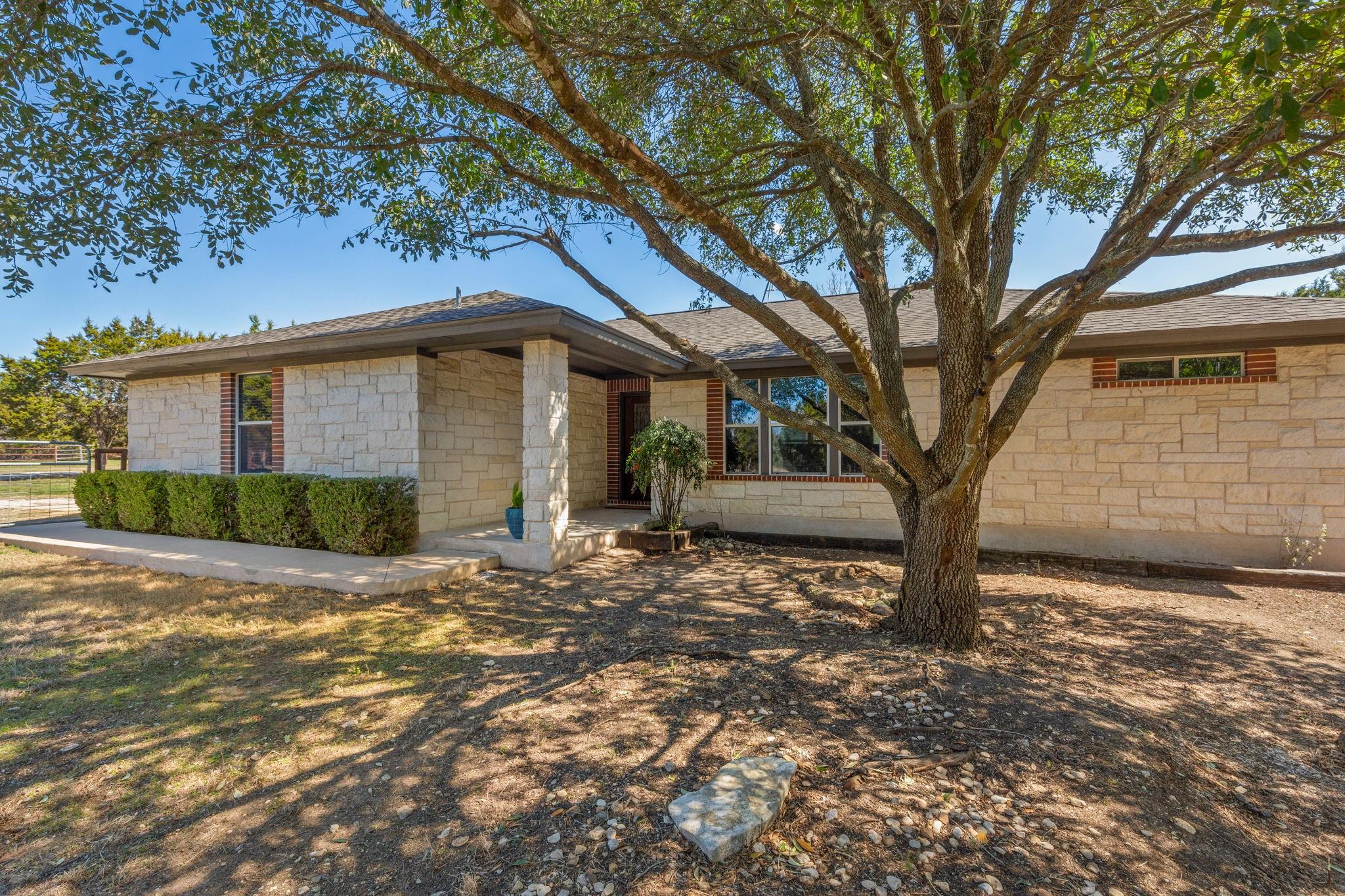 129 Deer Trl Property Photo 6
