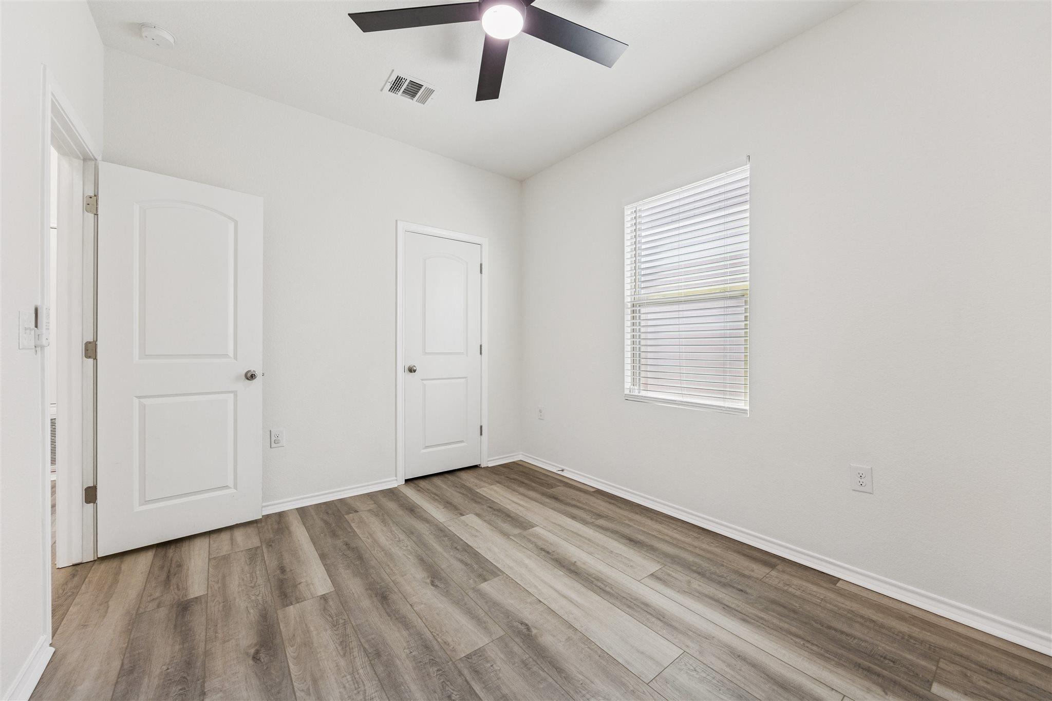 6401 Graymont Dr Property Photo 7