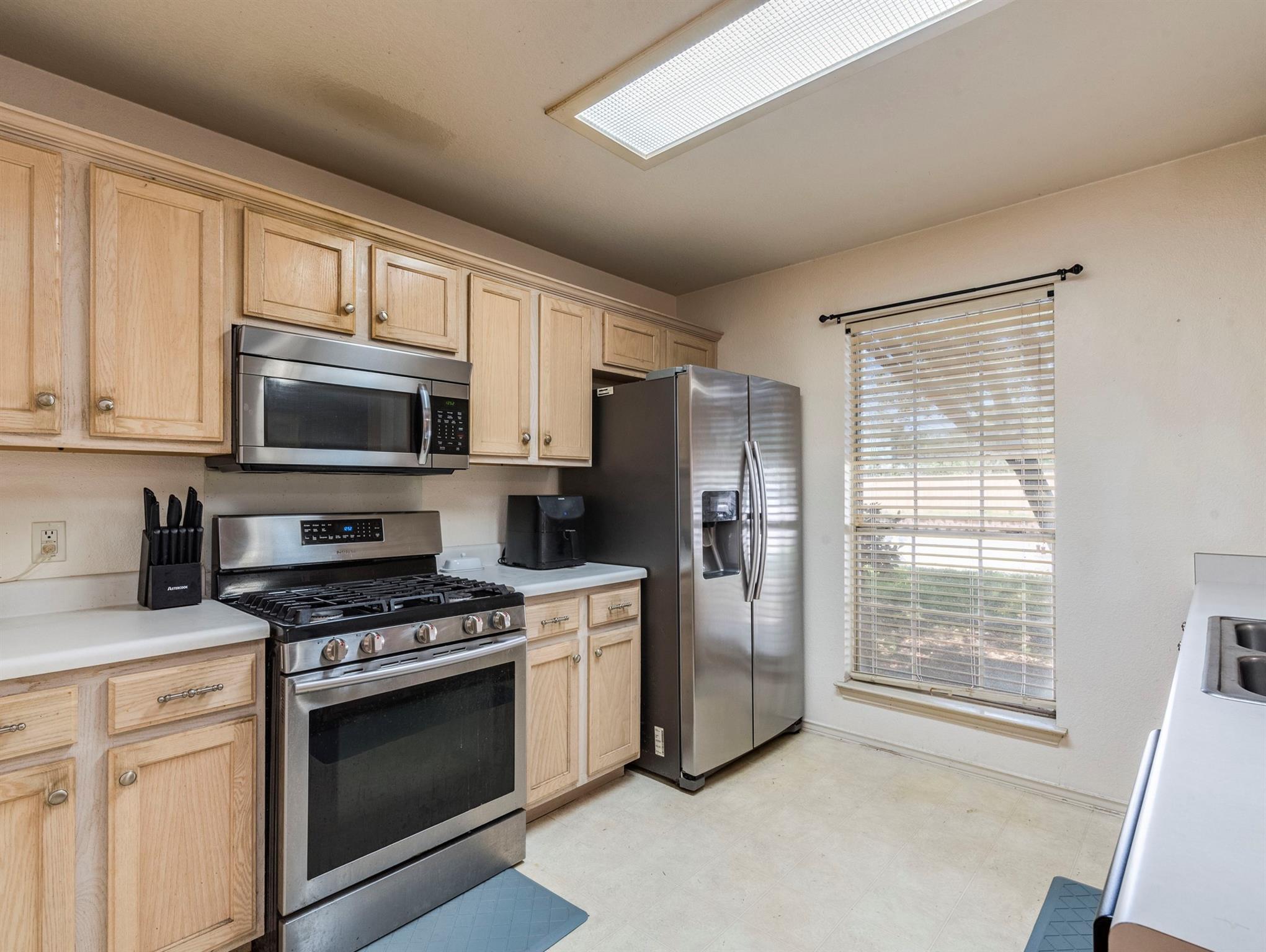 17105 Tobermory Dr Property Photo 7