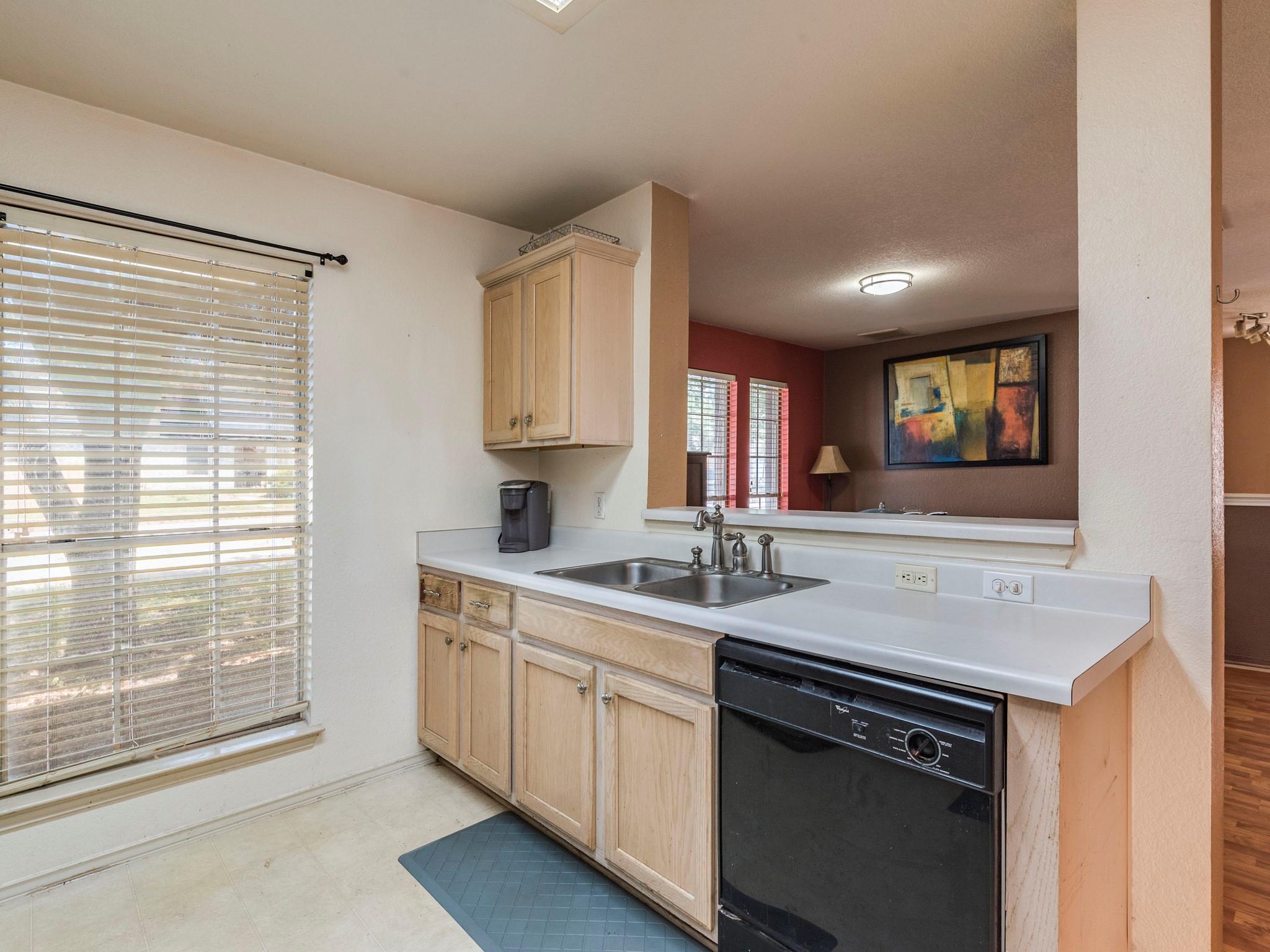 17105 Tobermory Dr Property Photo 8