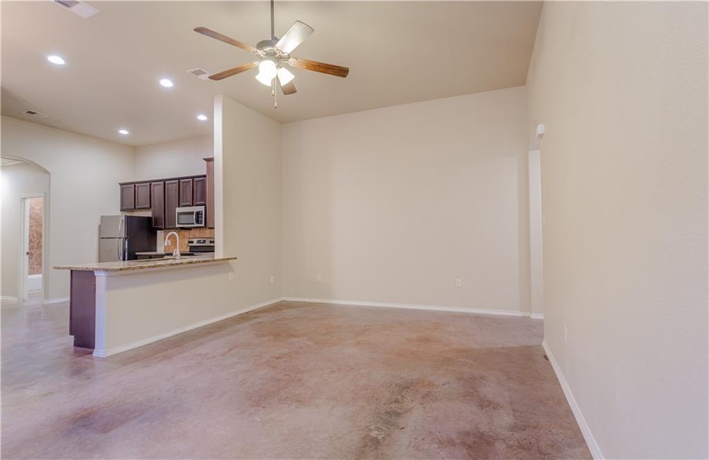 421 Jack Rabbit Ln #b Property Photo 2