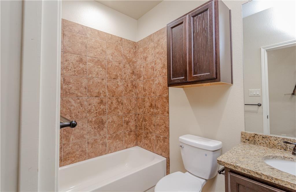 421 Jack Rabbit Ln #b Property Photo 8