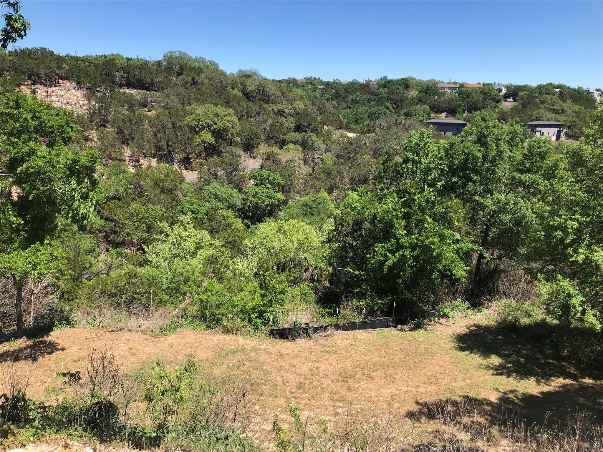 3111 & 3113 Geronimo Trl Property Photo 1