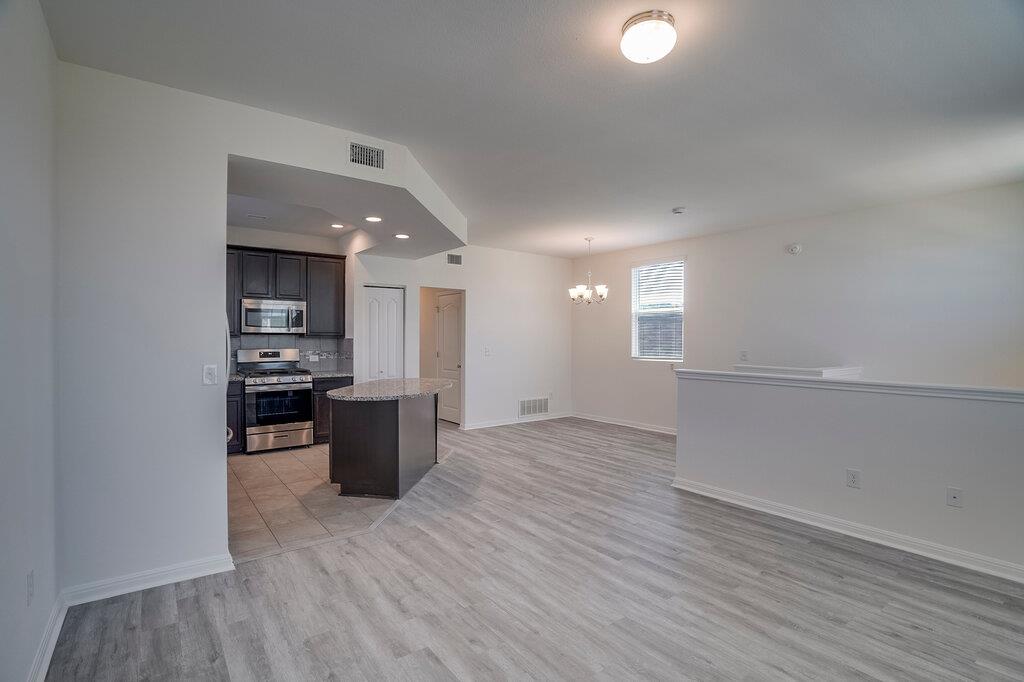 576 Ferrule Dr Property Photo 6