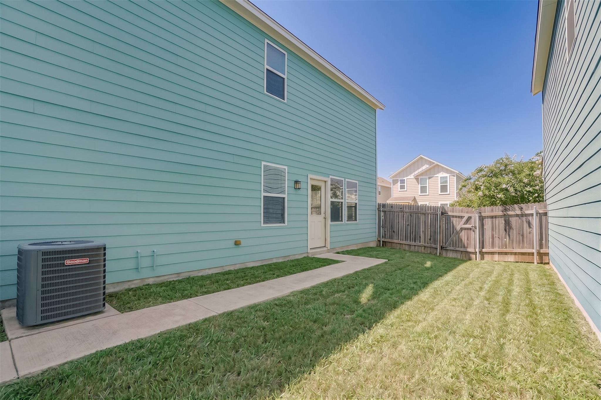 576 Ferrule Dr Property Photo 18