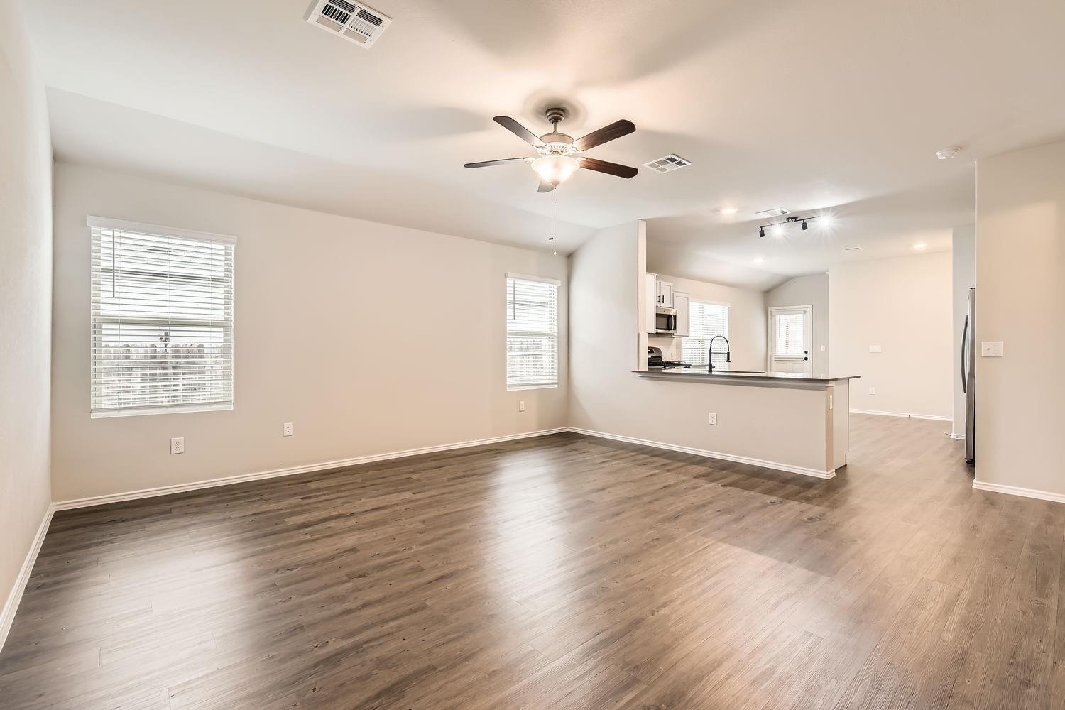 10801 Dimitrios Dr Property Photo 5