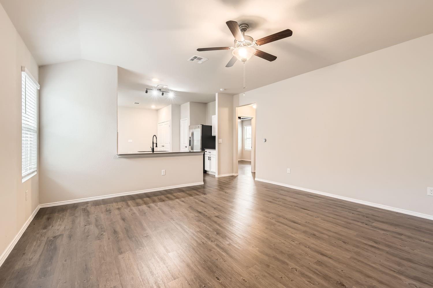 10801 Dimitrios Dr Property Photo 11