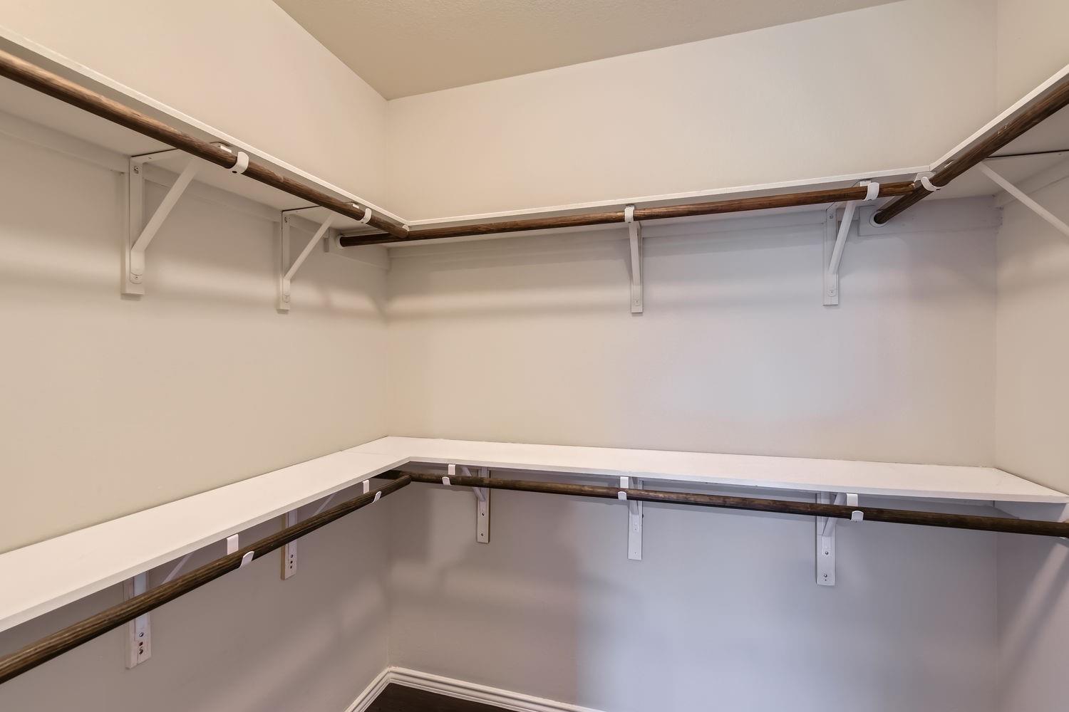 10801 Dimitrios Dr Property Photo 18