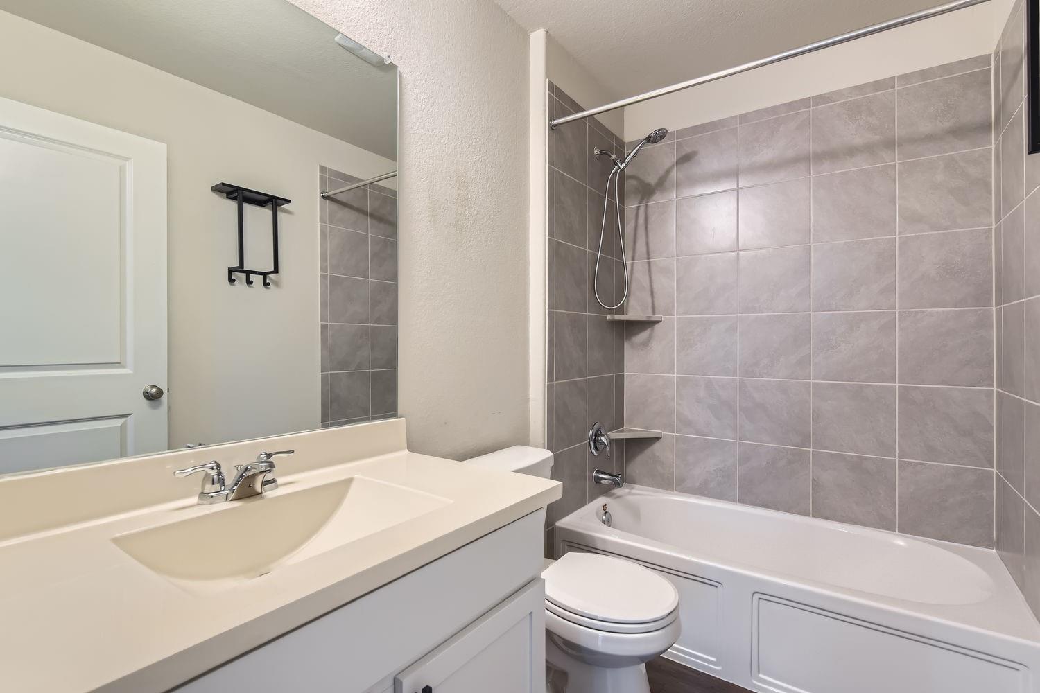 10801 Dimitrios Dr Property Photo 20