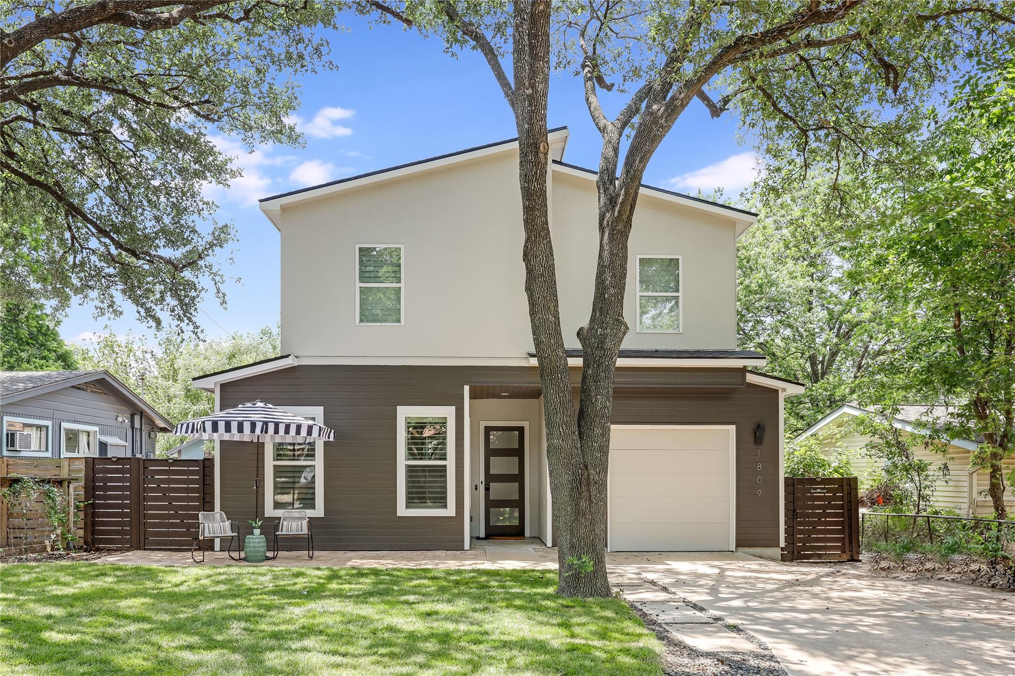 1809 Pasadena Dr Property Photo 1