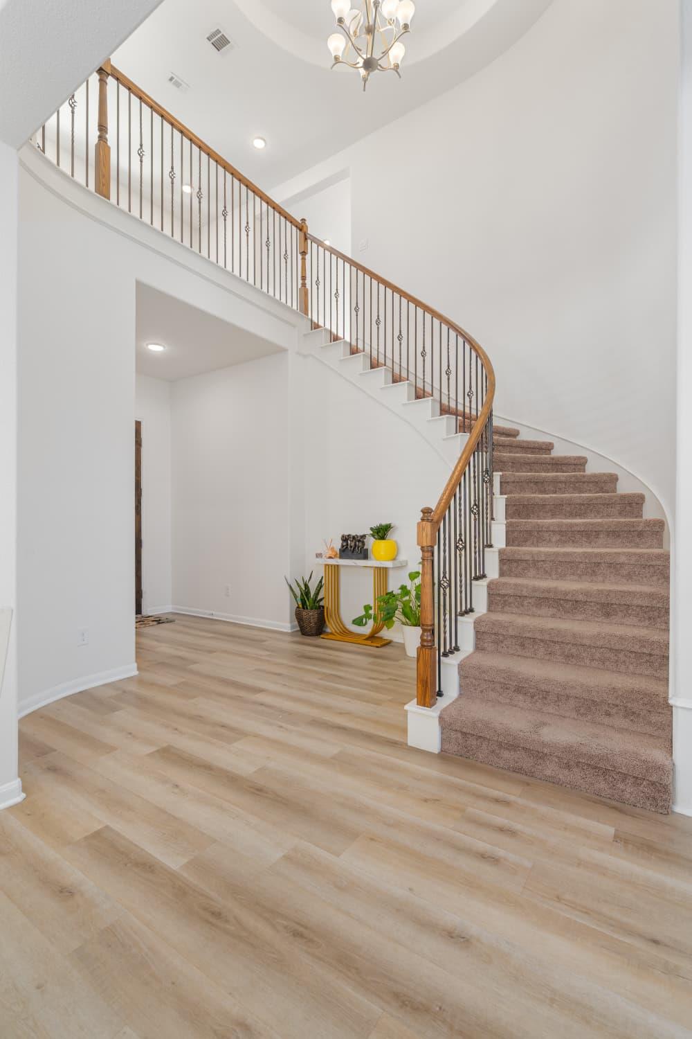 17817 Limestone Spring Ln Property Photo 6