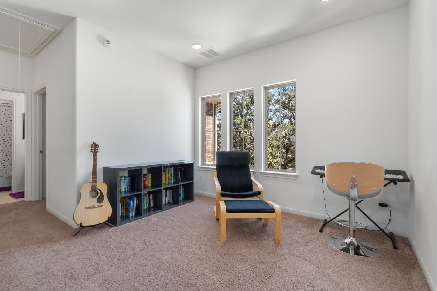 17817 Limestone Spring Ln Property Photo 10