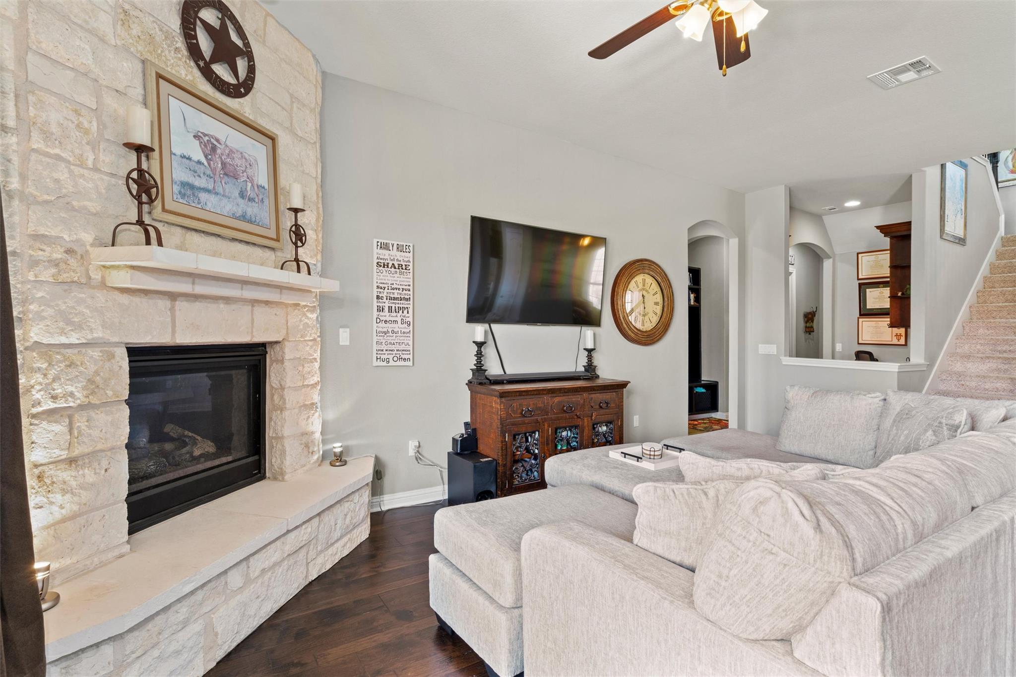 15812 Jeffs Ln Property Photo 10