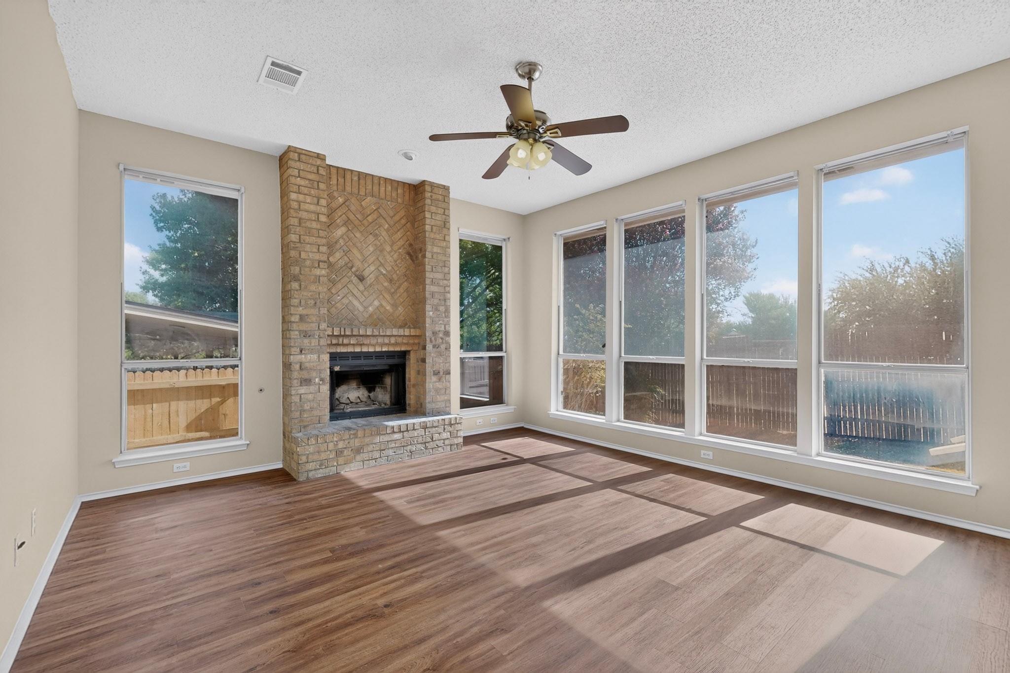 17905 Worley Dr Property Photo 8