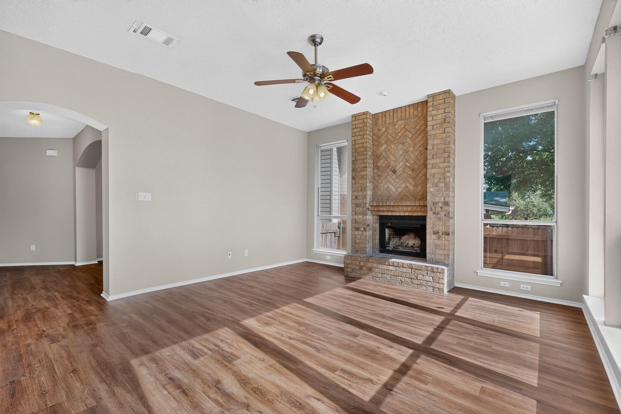 17905 Worley Dr Property Photo 9