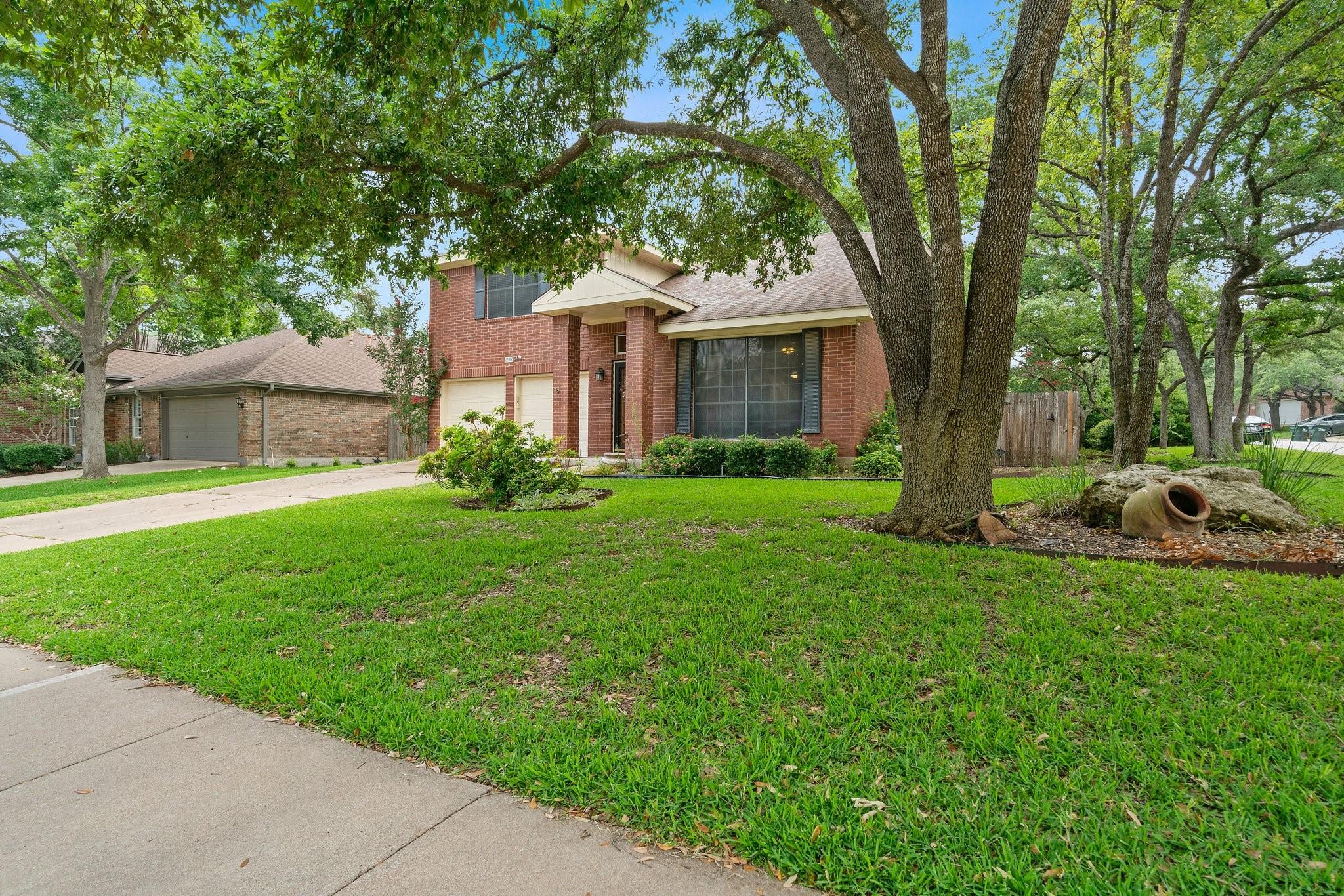 12900 Medina River Way Property Photo 3