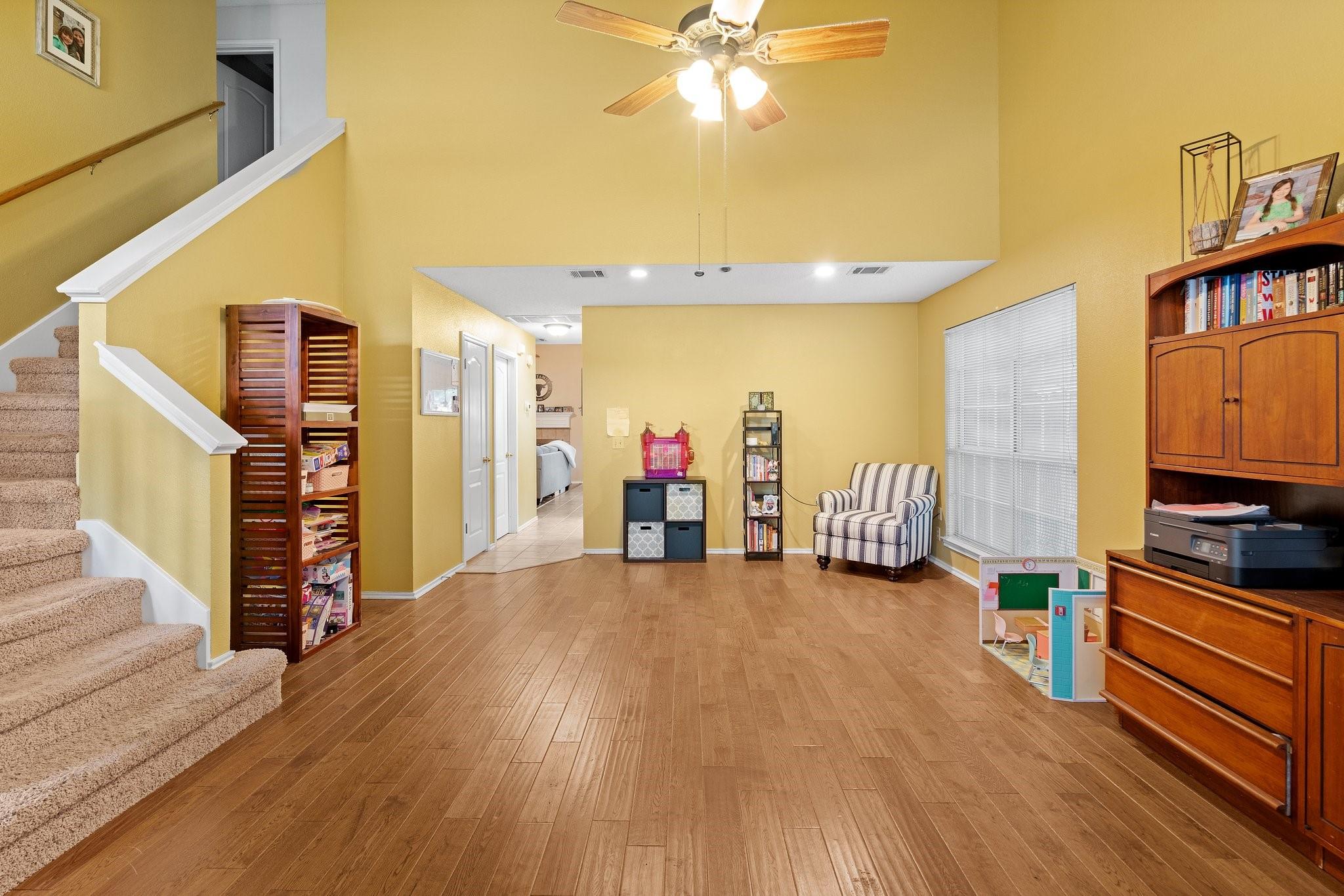 12900 Medina River Way Property Photo 4