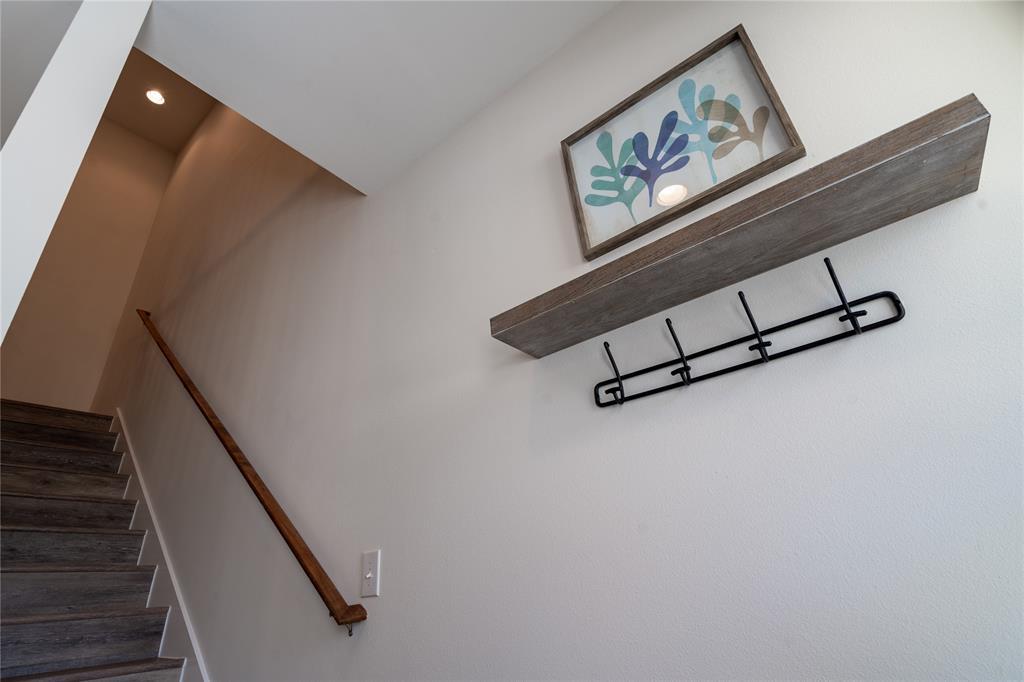 4702 Leslie Ave #a Property Photo 15