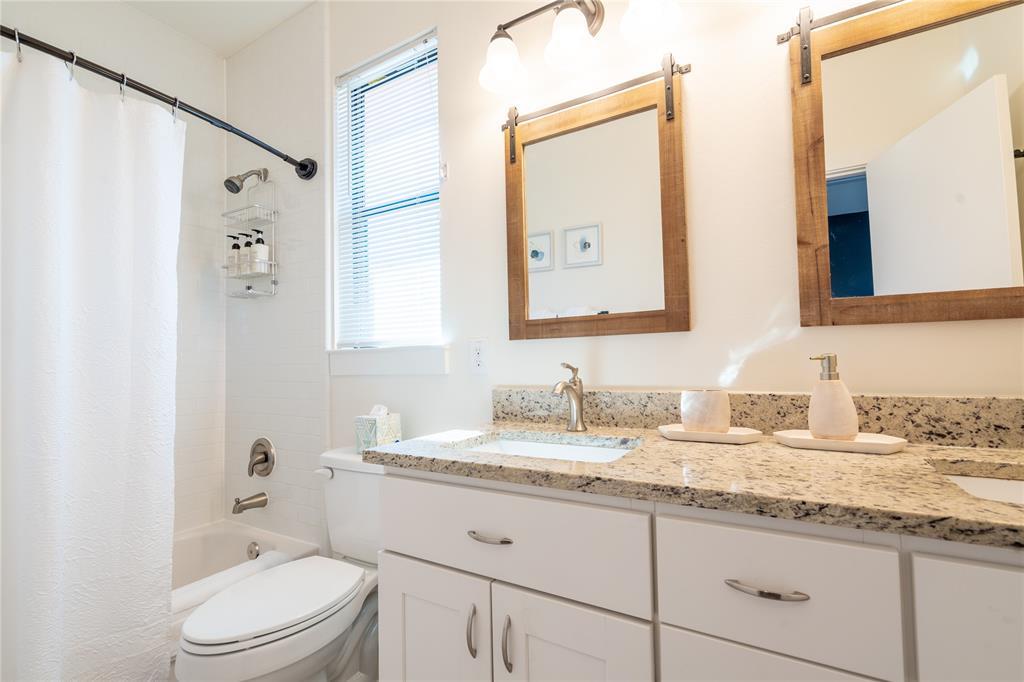 4702 Leslie Ave #a Property Photo 29