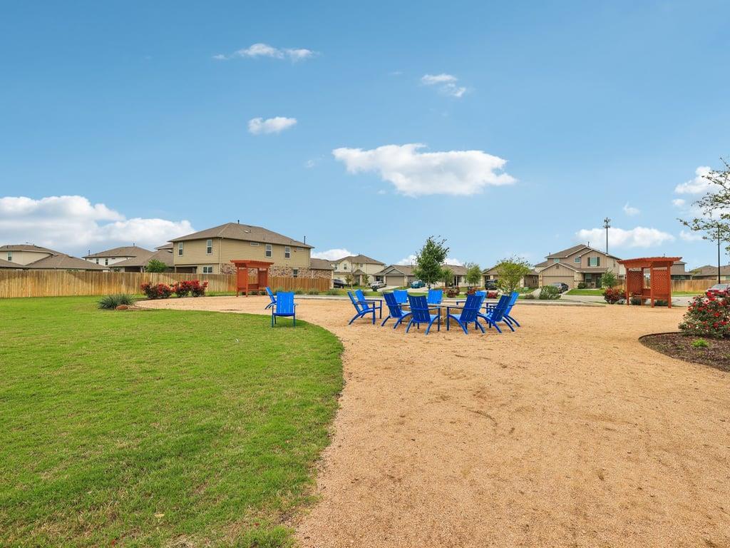 709 Bluffview Dr Property Photo 32