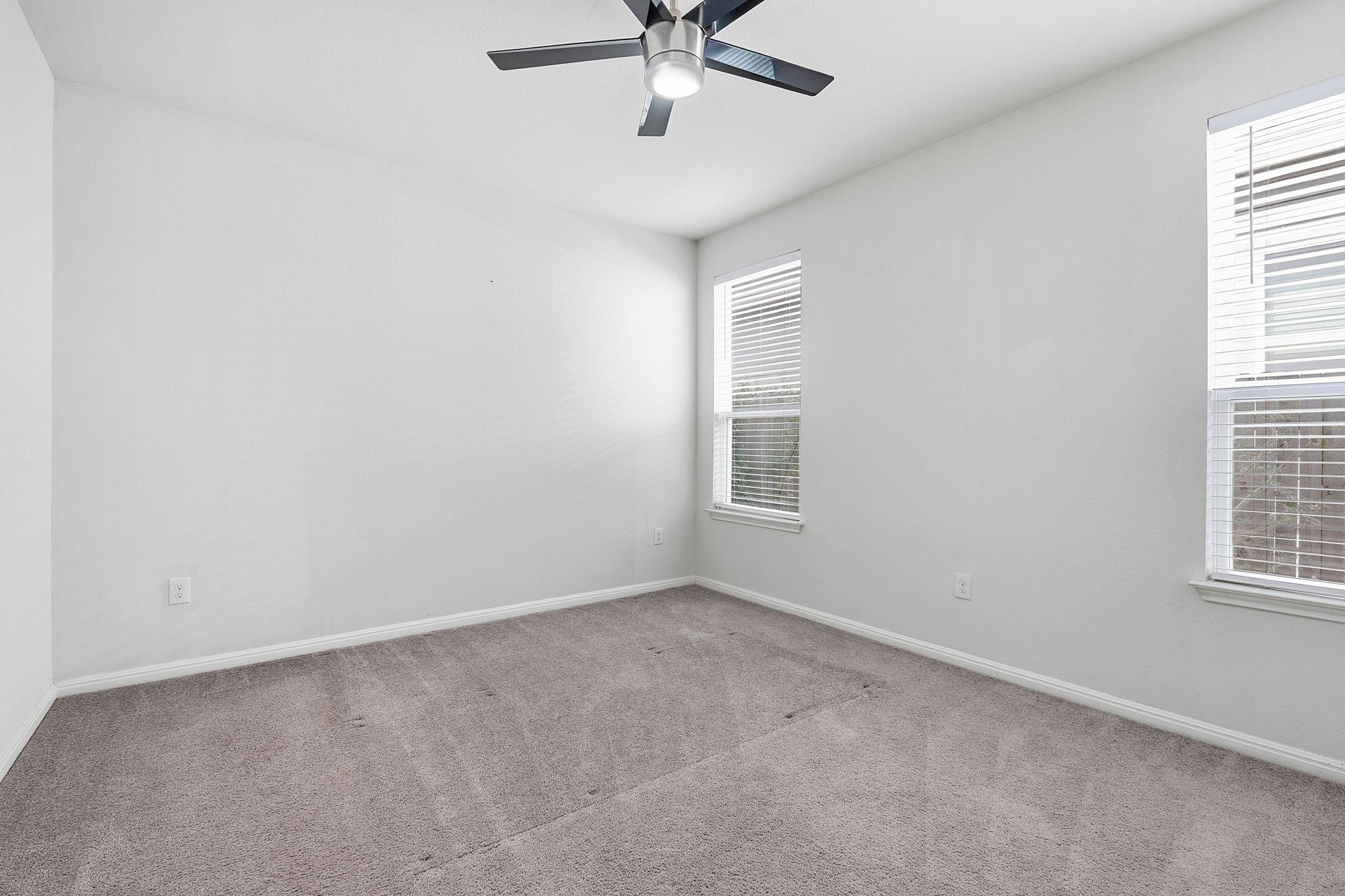 10221 Forest Grove Dr Property Photo 17