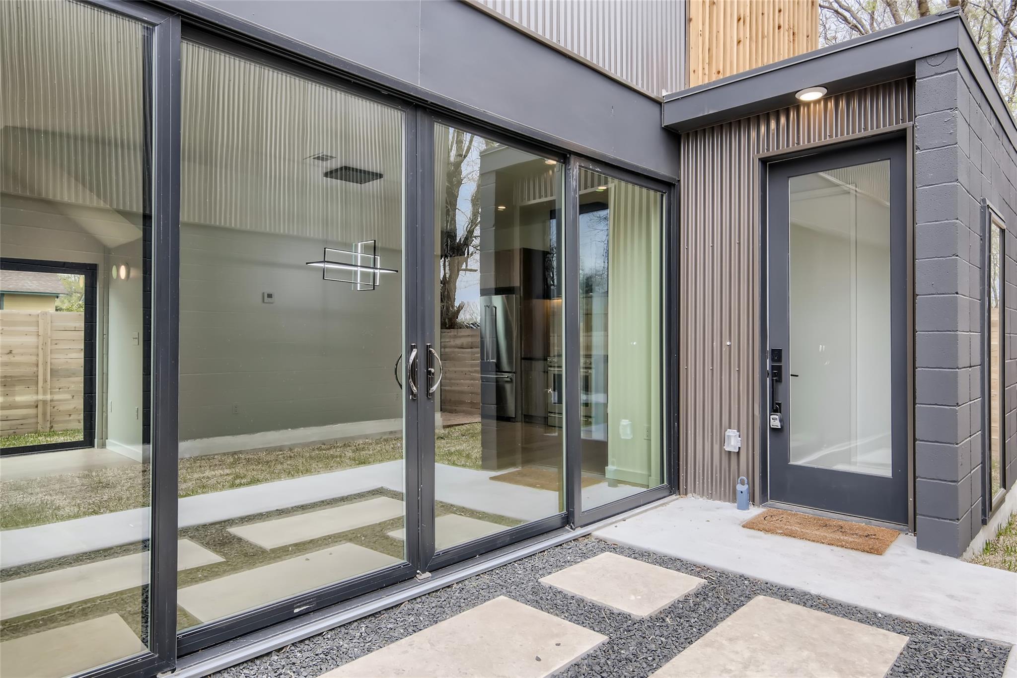 1214 Pasadena Dr #unit 2 Property Photo 3