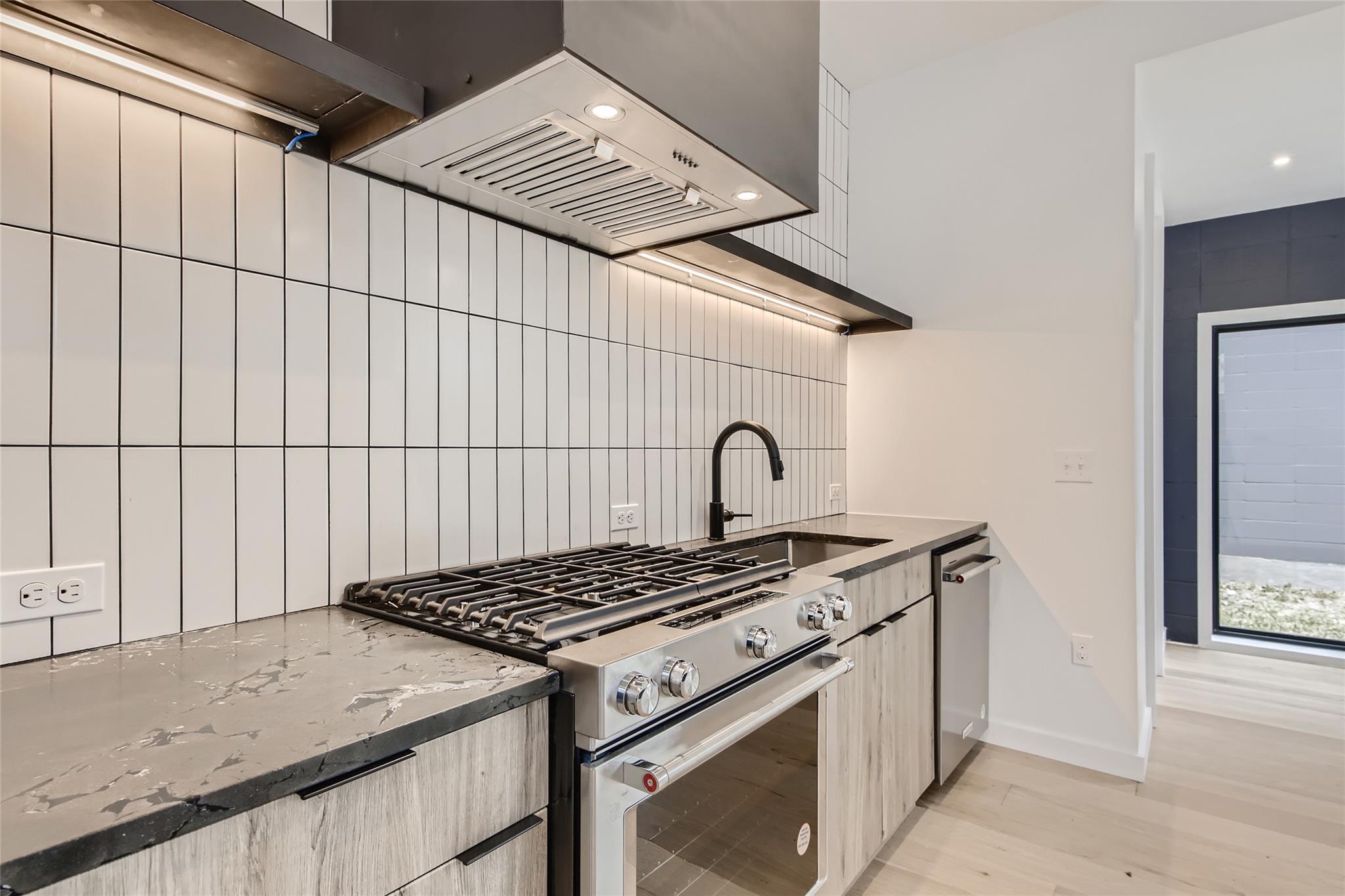 1214 Pasadena Dr #unit 2 Property Photo 8