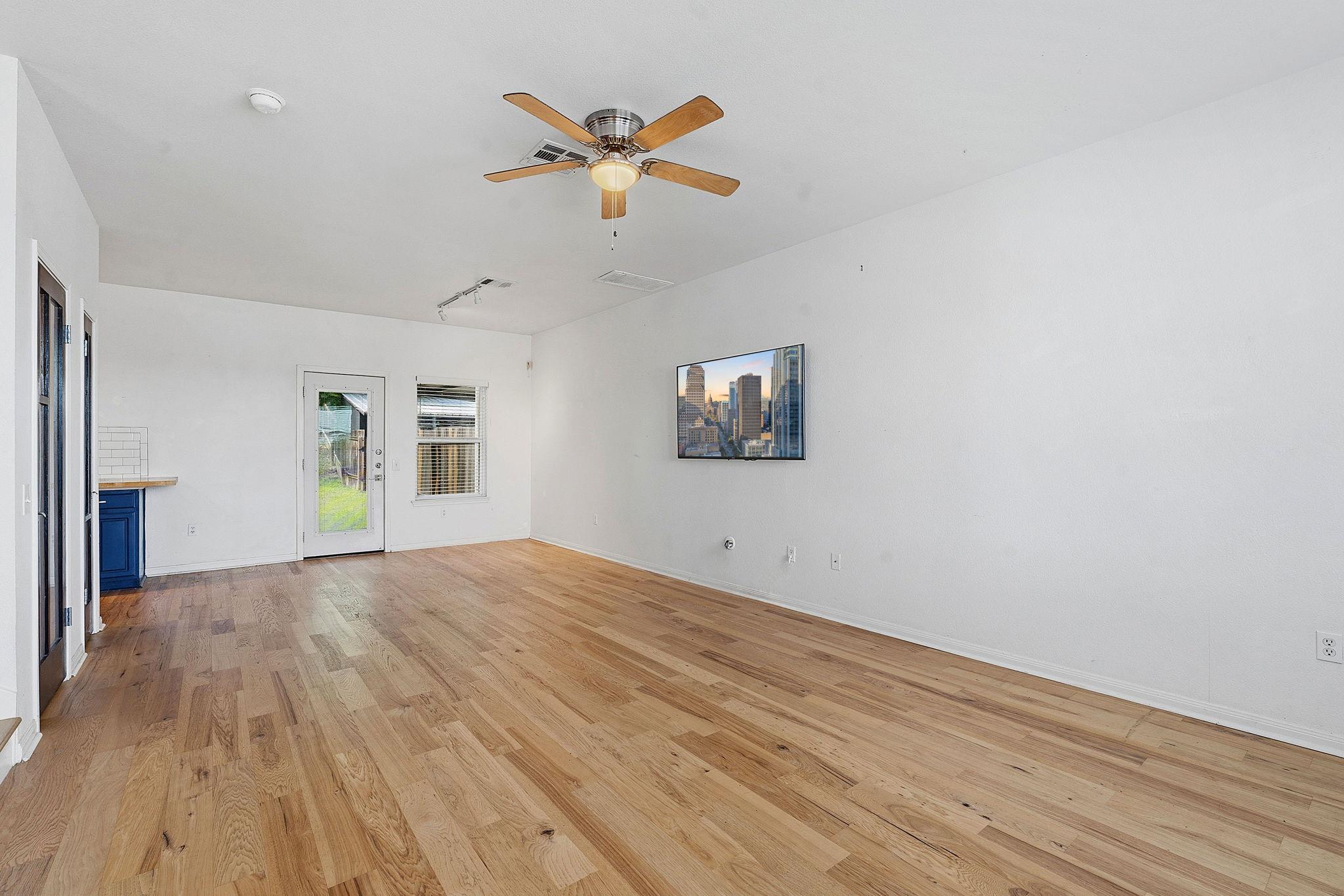 2720 Oak Springs Dr Property Photo 5