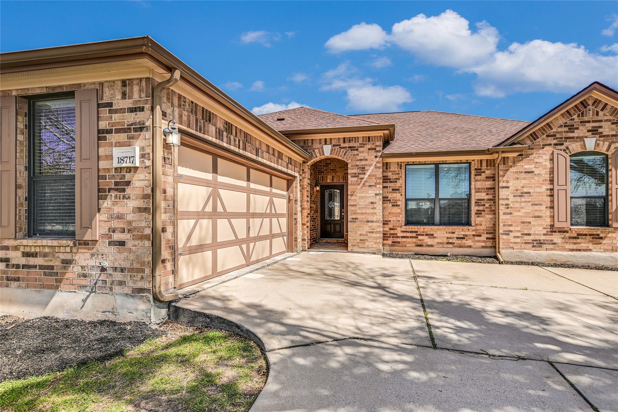 18717 Pencil Cactus Dr Property Photo