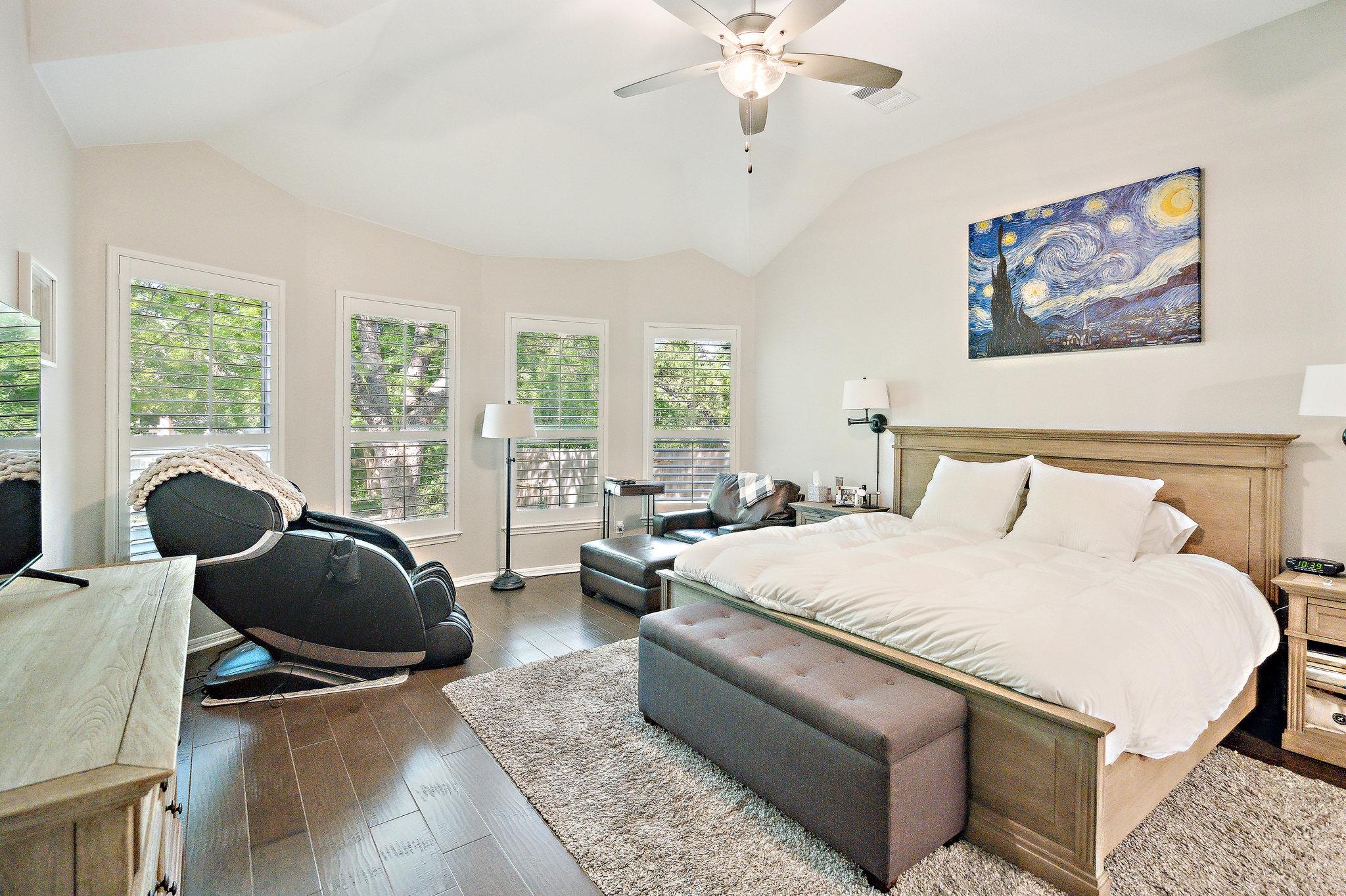 1304 Horseback Holw Property Photo 21