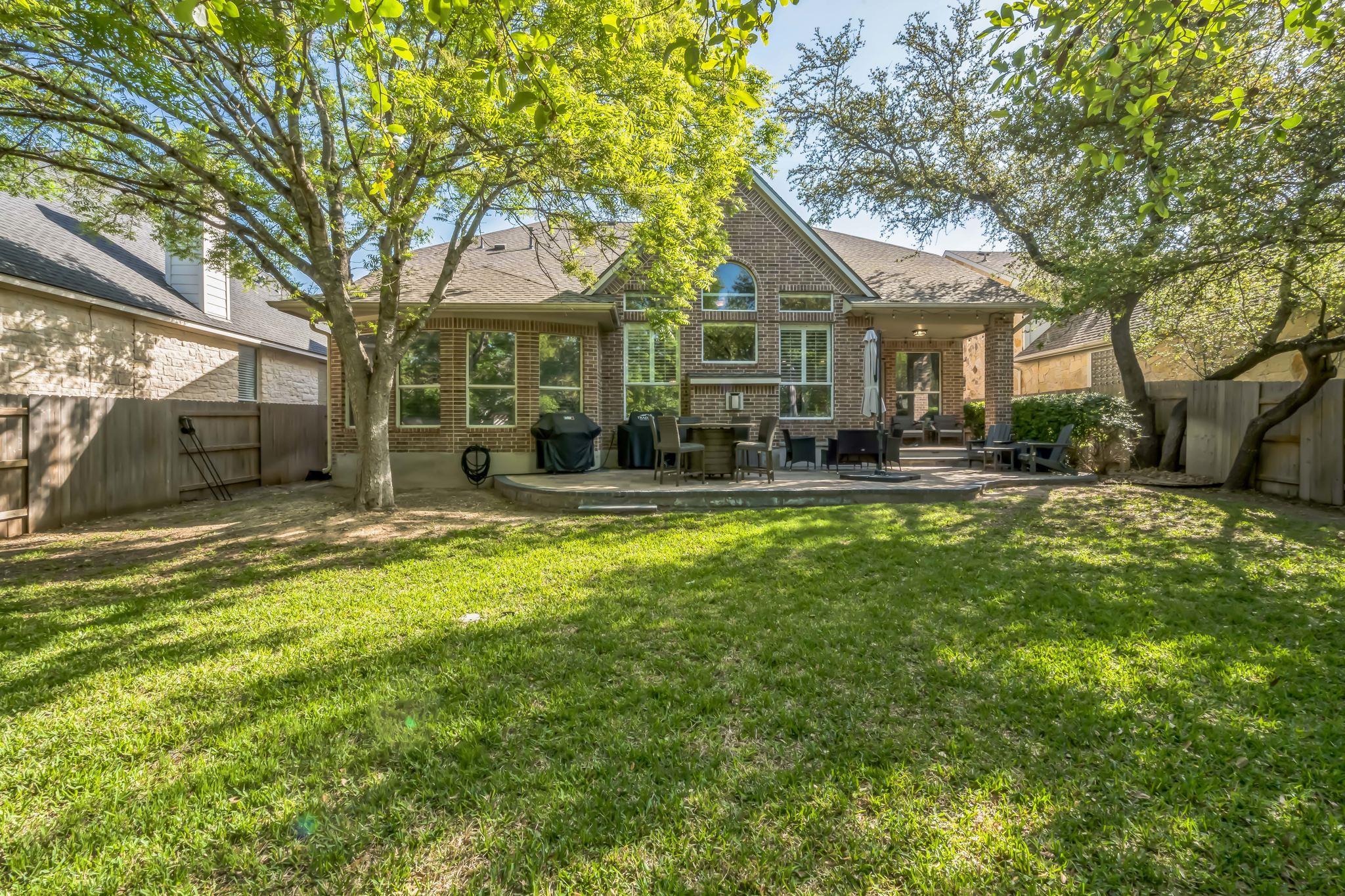 1304 Horseback Holw Property Photo 28