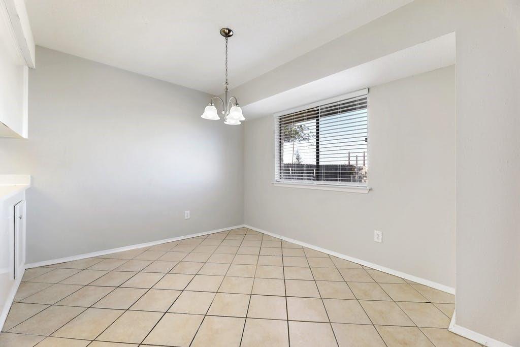 1214 Doonesbury Dr Property Photo 8