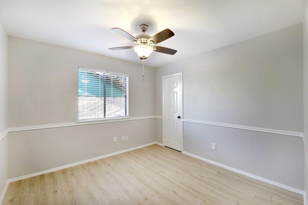 1214 Doonesbury Dr Property Photo 17