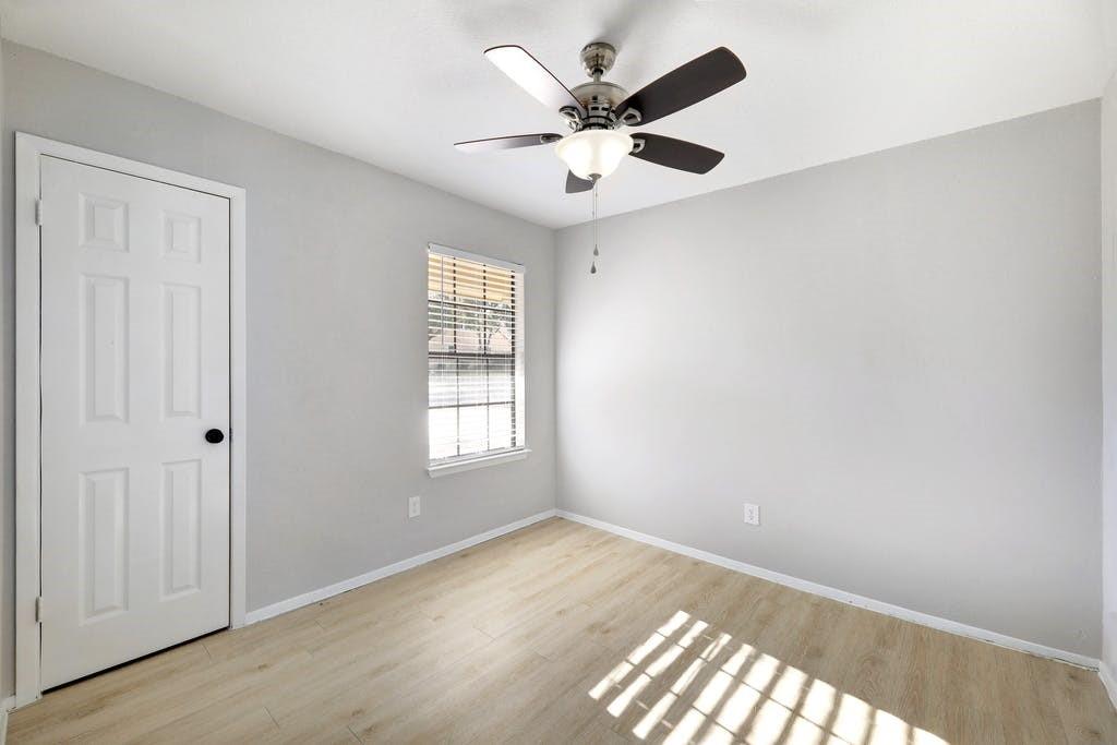 1214 Doonesbury Dr Property Photo 19