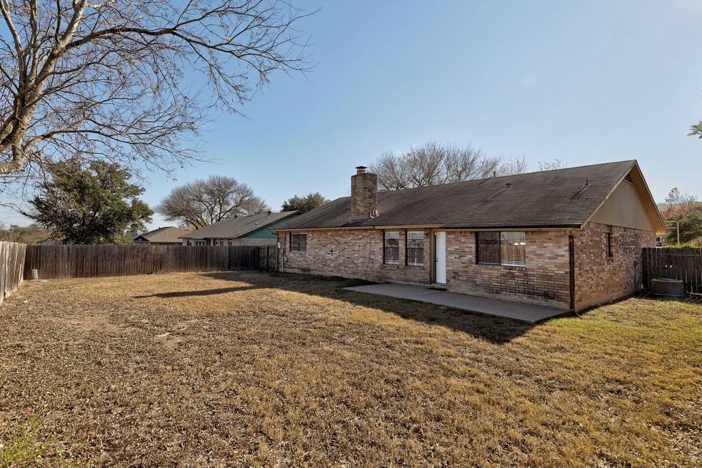 1214 Doonesbury Dr Property Photo 24