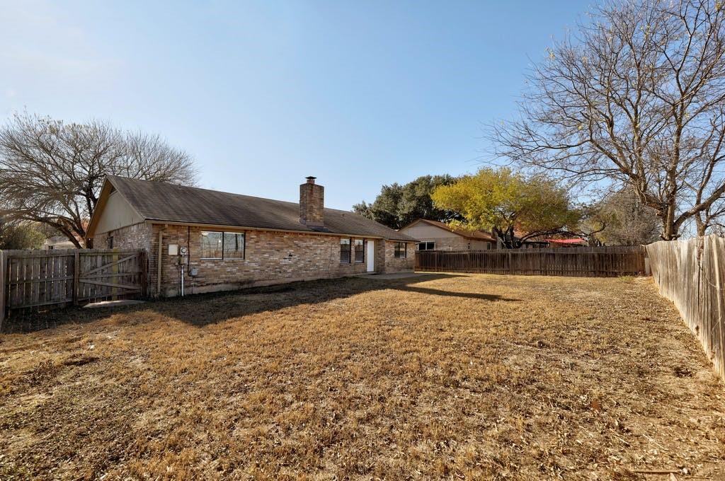 1214 Doonesbury Dr Property Photo 25