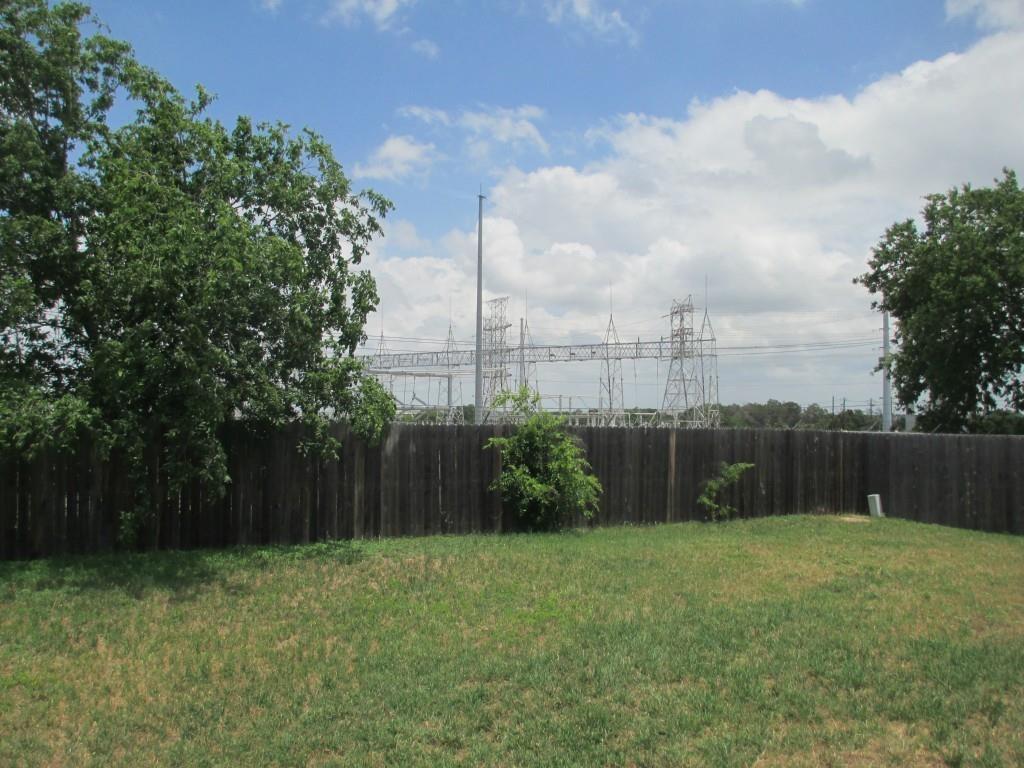 1214 Doonesbury Dr Property Photo 28