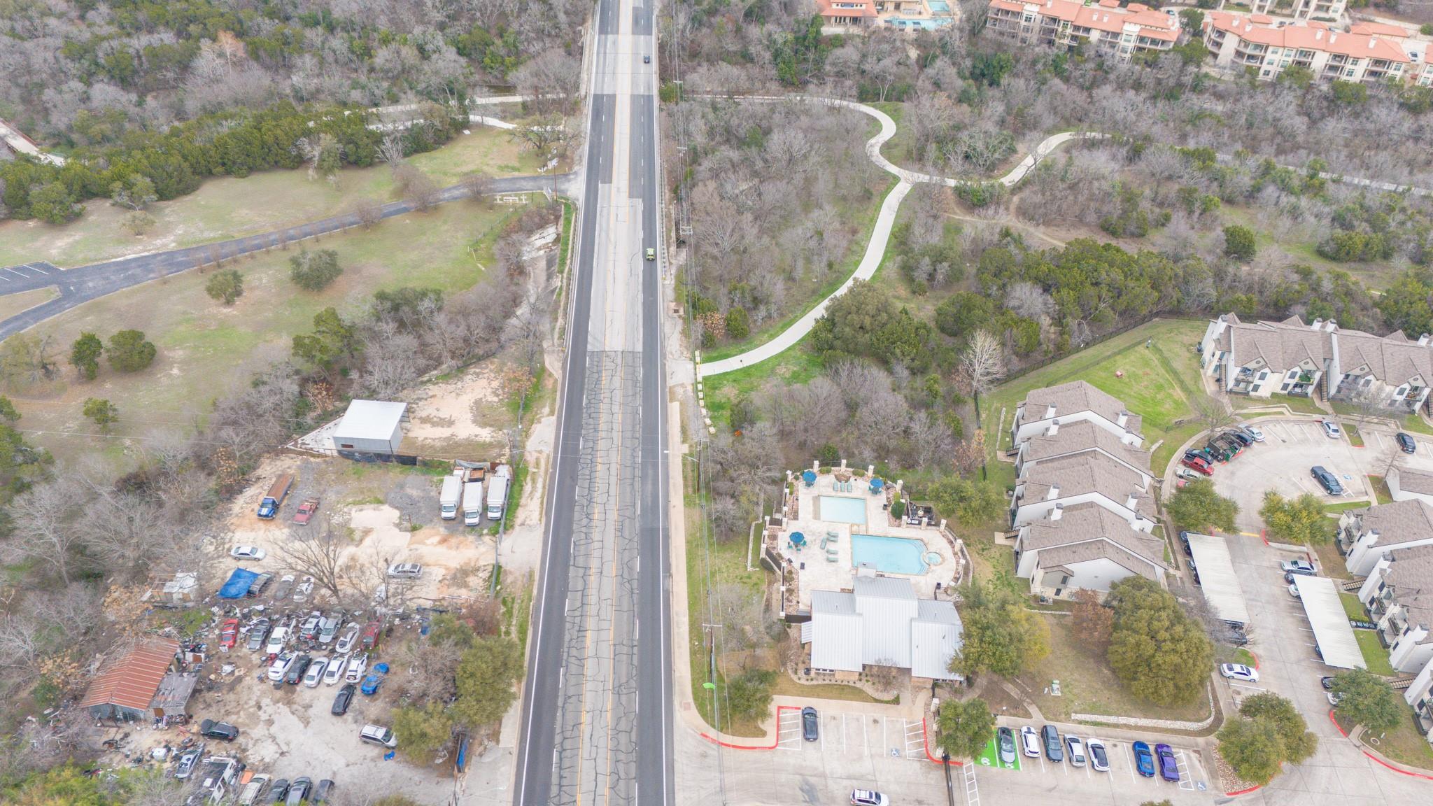 12046 N Lamar Blvd Property Photo 9