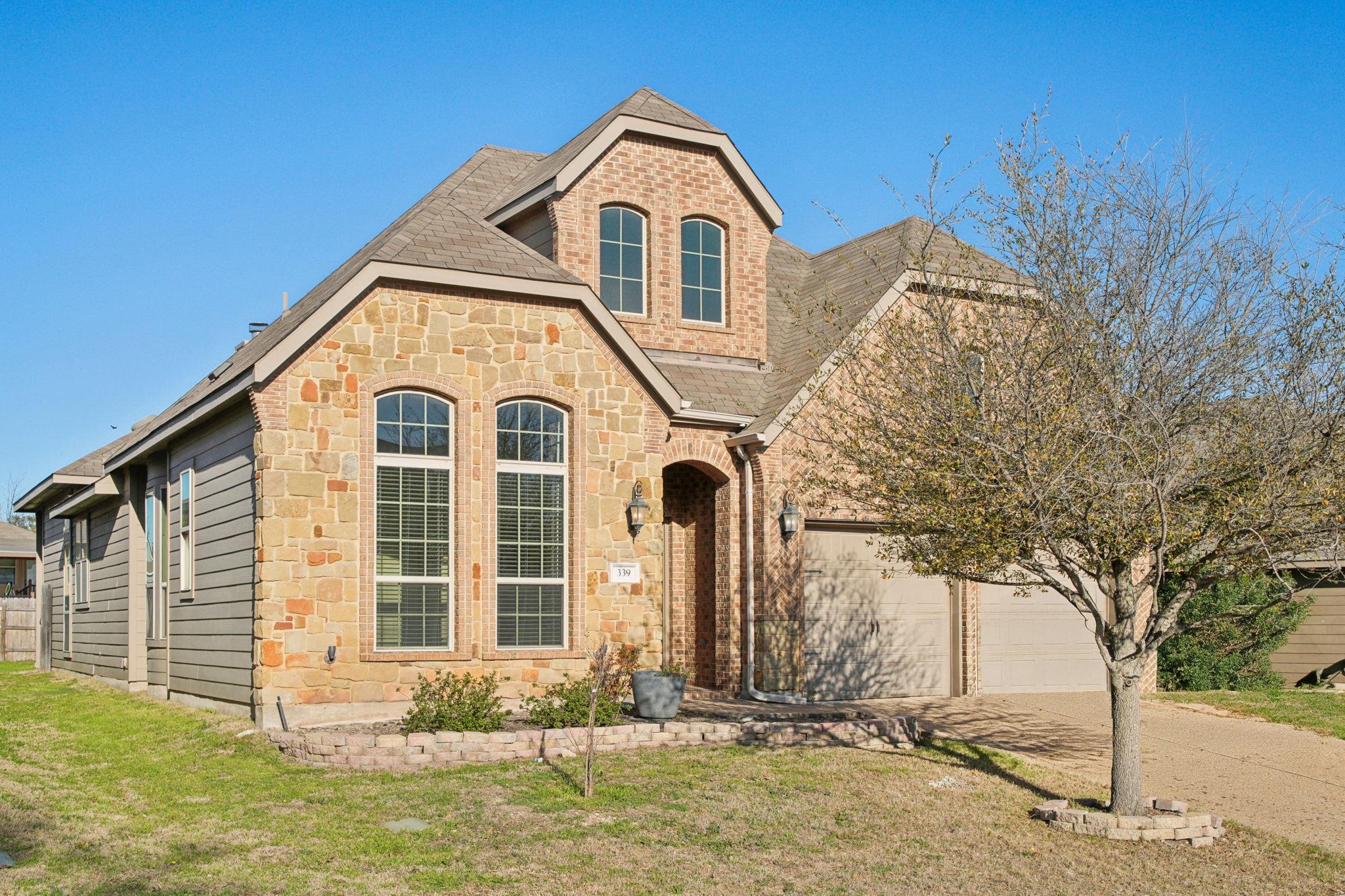 339 Quarry Ln Property Photo