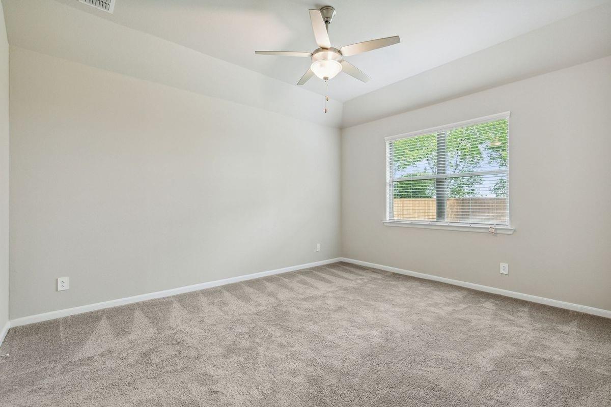 211 Hidalgo Ln Property Photo 4