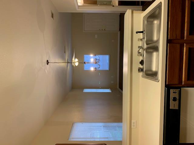 3003 Whisper Oaks Ln #b Property Photo 6